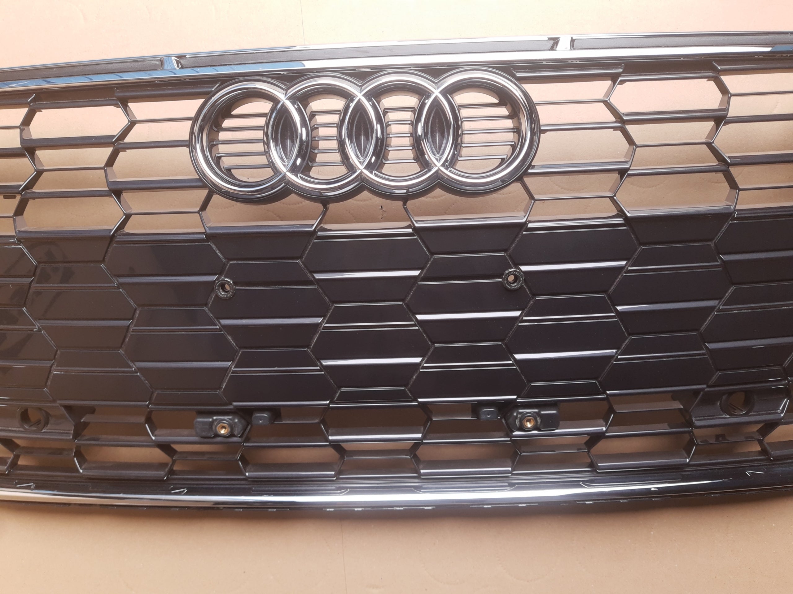 Kühlergrill Audi A5 FRONTGRILL 8W6853651BL Kühlergitter