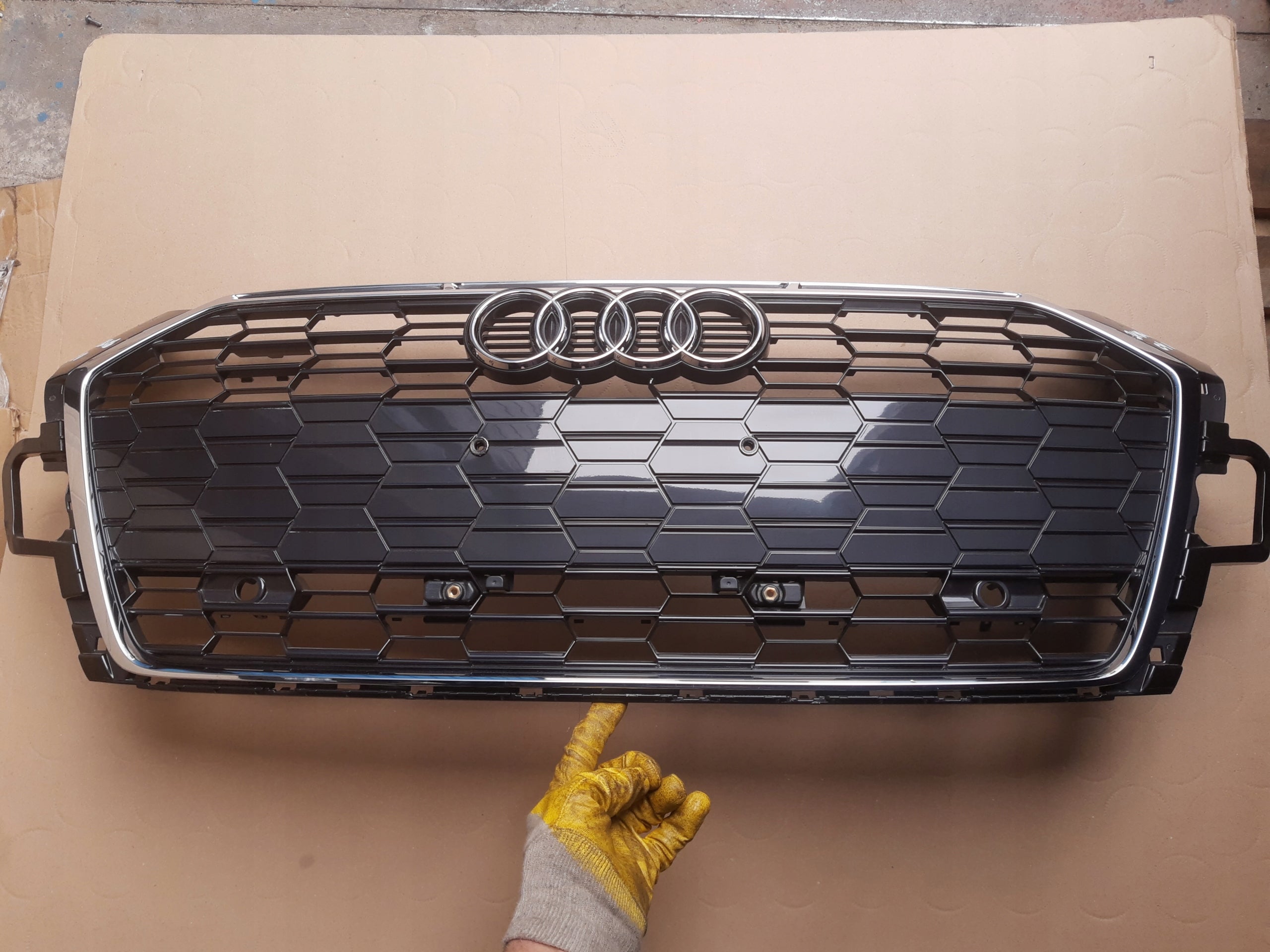 Kühlergrill Audi A5 FRONTGRILL 8W6853651BL Kühlergitter