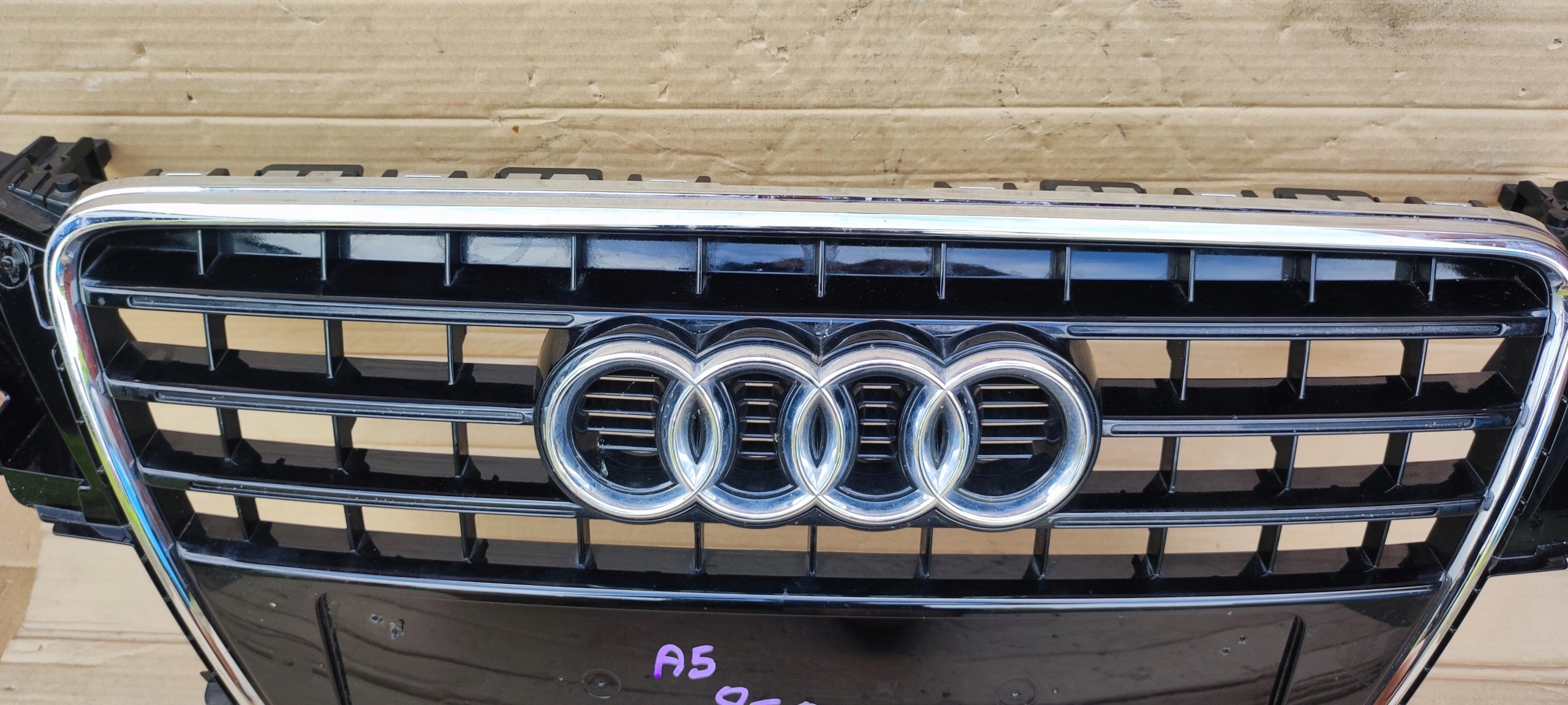 Kühlergrill Audi A5 8T FRONTGRILL 8T0853651E8 Kühlergitter