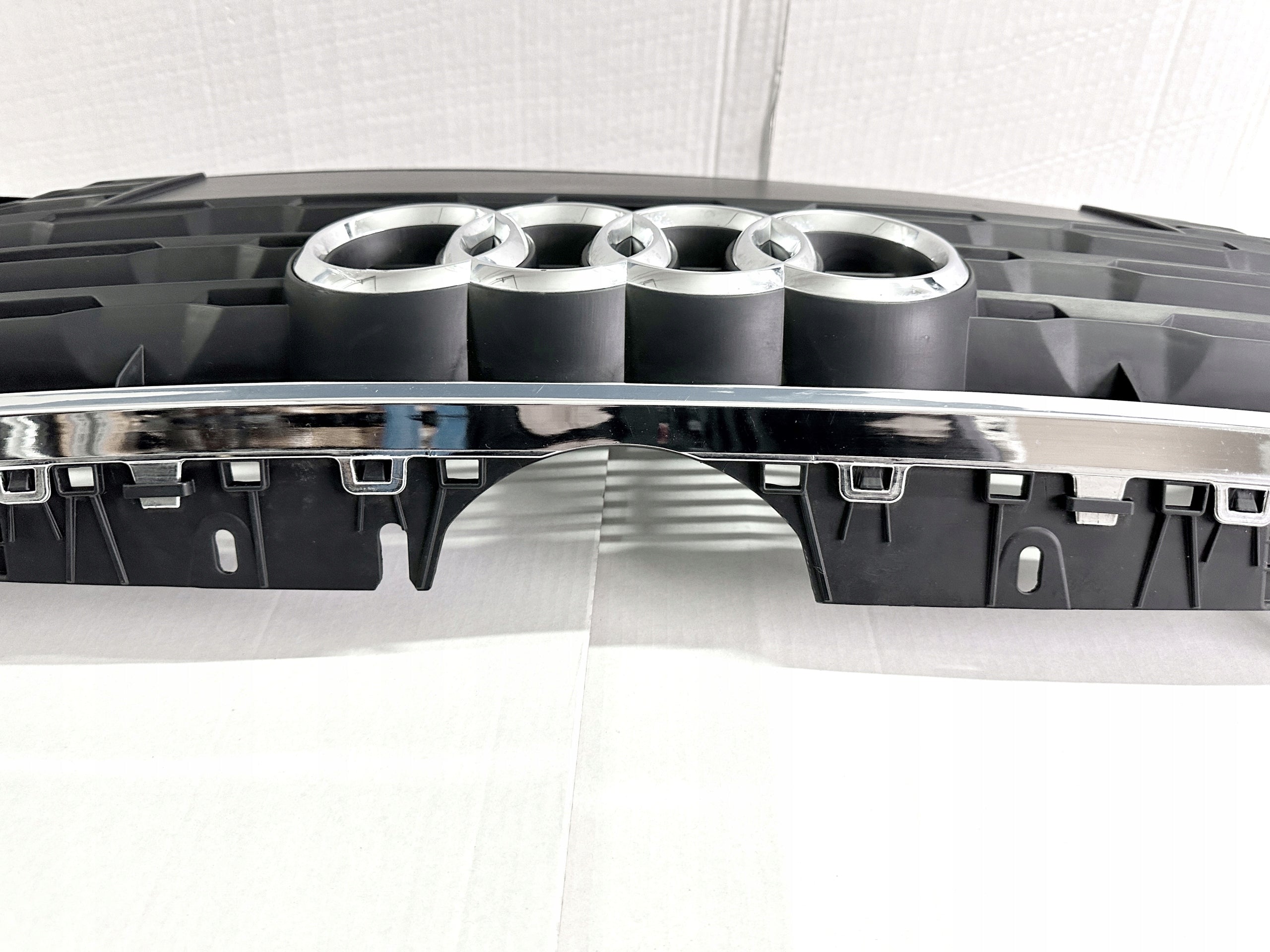 Kühlergrill Audi A5 FRONTGRILL 8W6807103 Kühlergitter