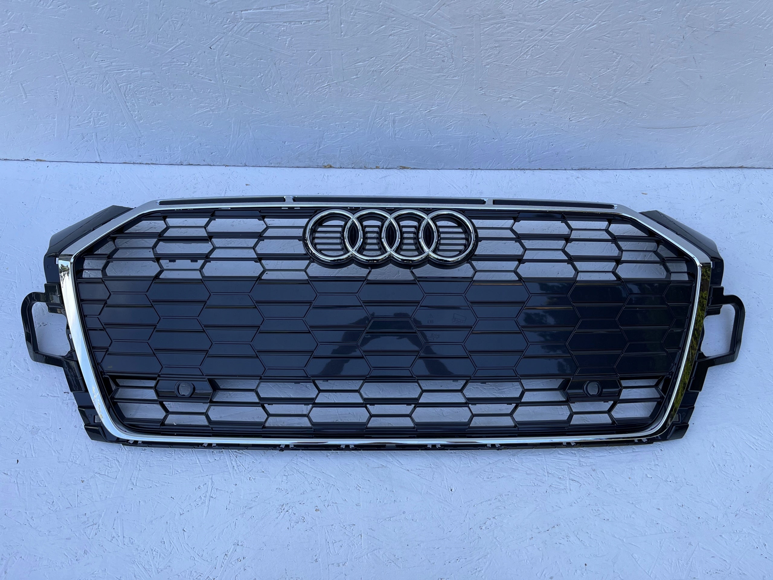  Kühlergrill Audi A5 8W6 FRONTGRILL 8W6853651BG Kühlergitter product image