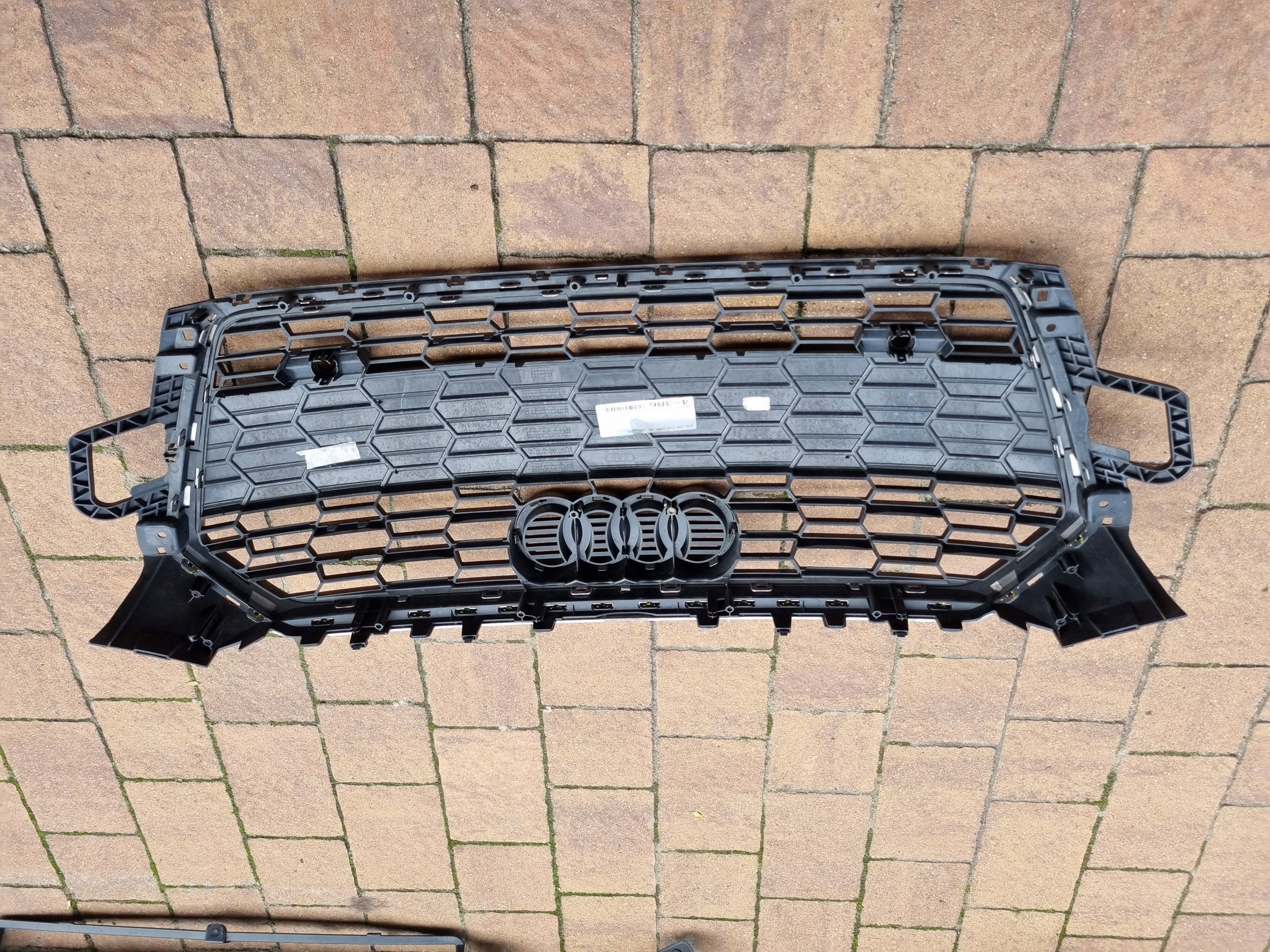 Kühlergrill Audi A5 FRONTGRILL 8W6853651BE Kühlergitter