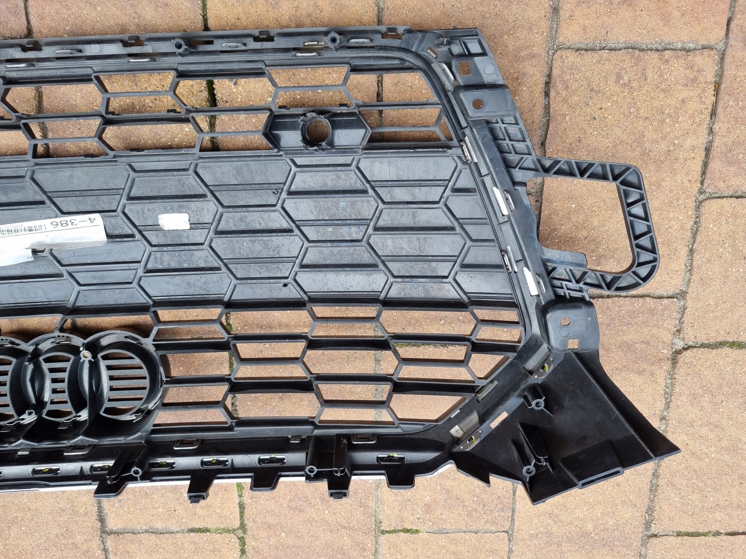 Kühlergrill Audi A5 FRONTGRILL 8W6853651BE Kühlergitter