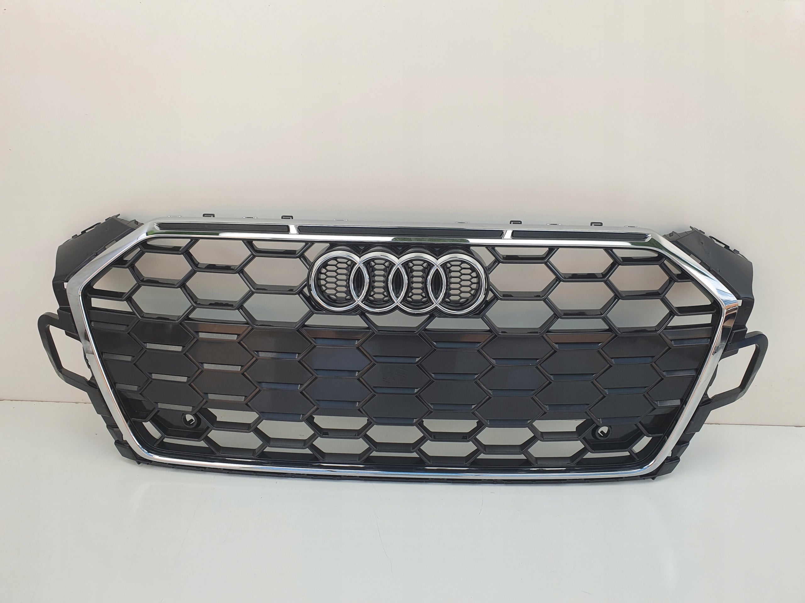  Kühlergrill Audi A5 FRONTGRILL 8W6853651BL Kühlergitter product image