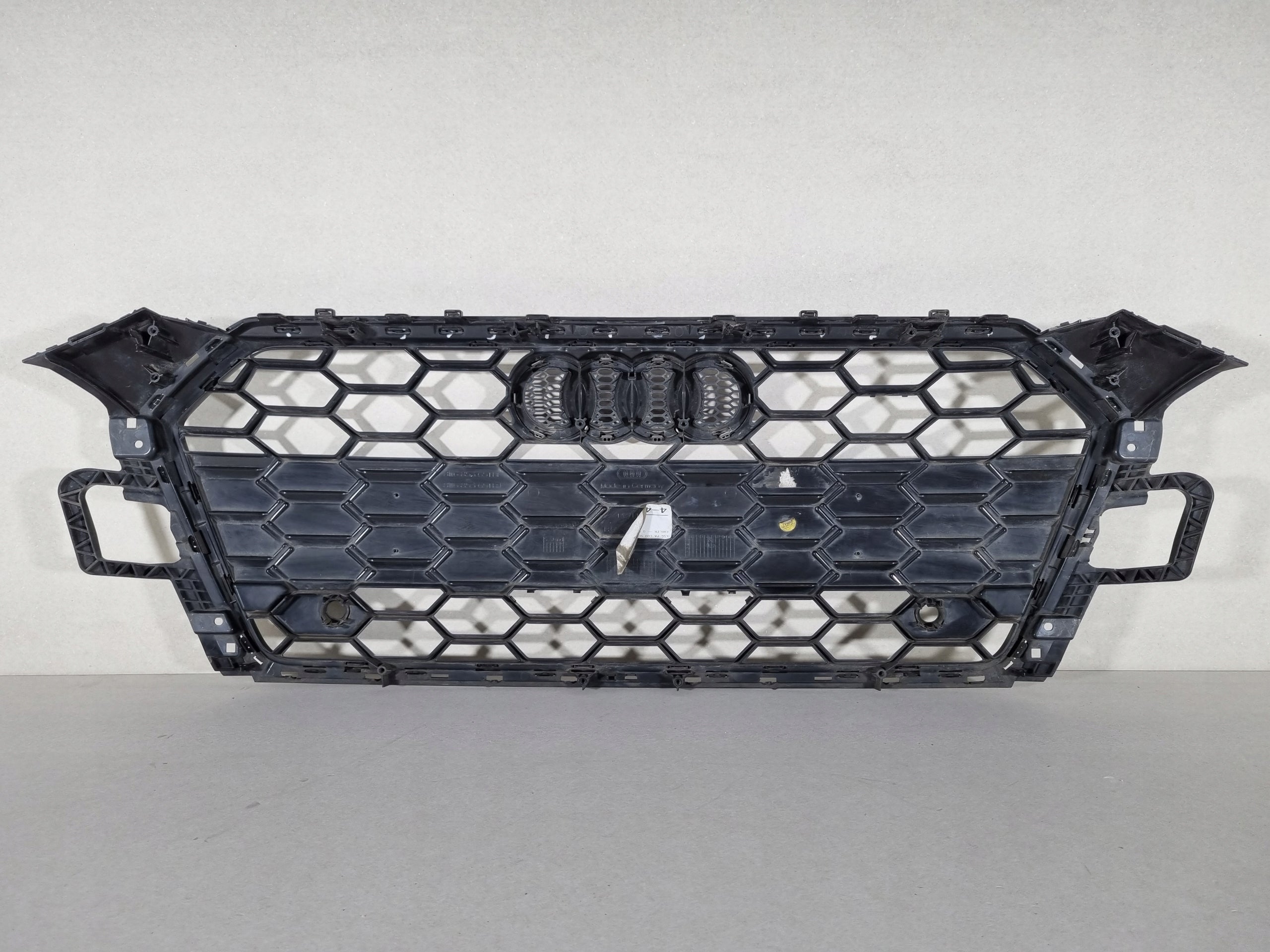 Kühlergrill Audi A5 8W6 FRONTGRILL 8W6853651BL Kühlergitter