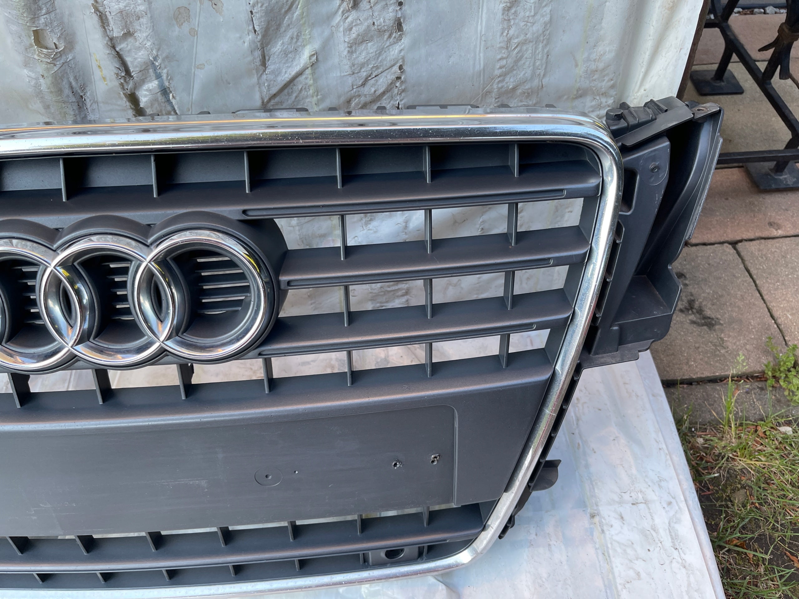 Kühlergrill Audi A5 8T FRONTGRILL 8T0853651E0 Kühlergitter