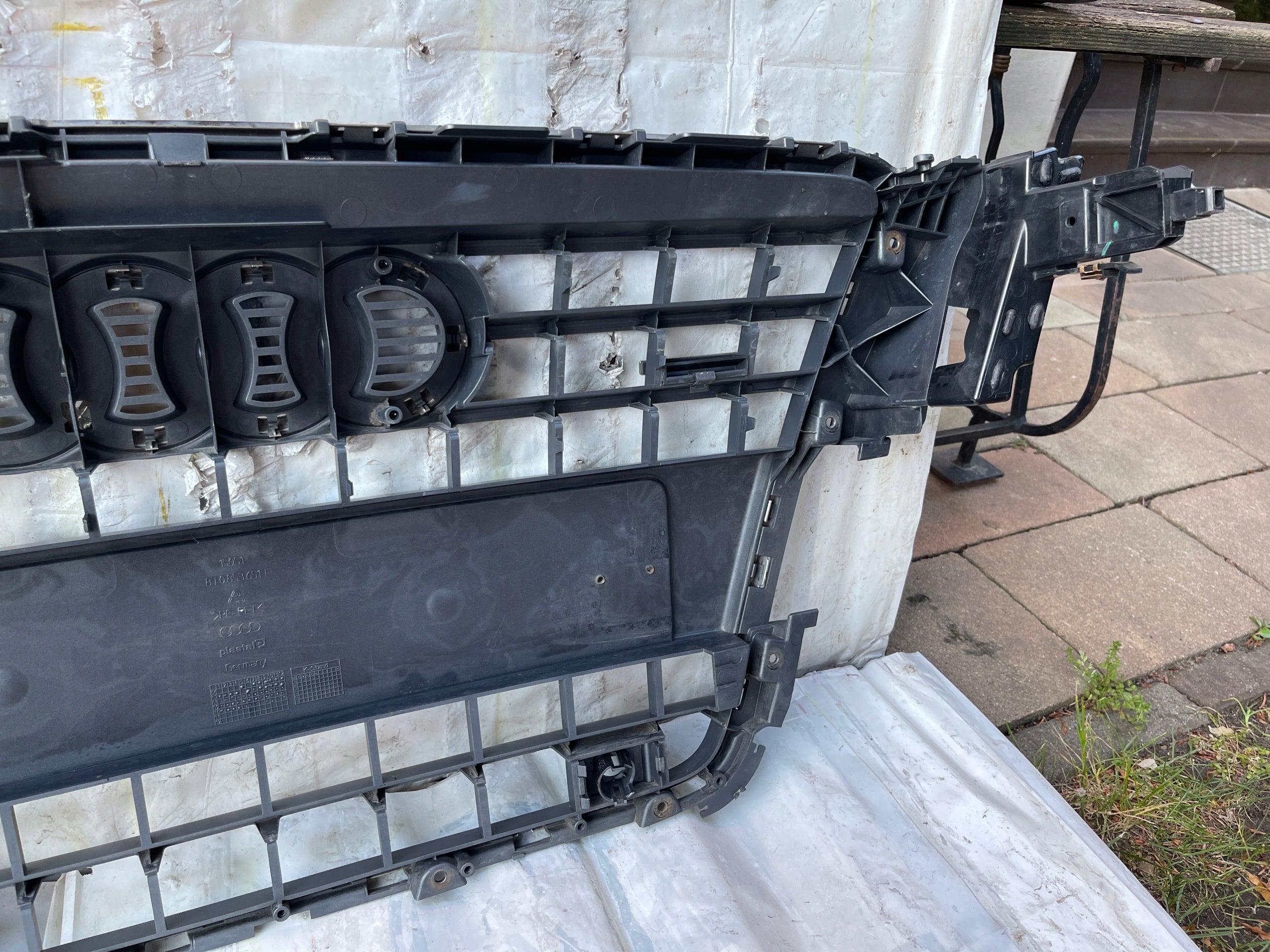 Kühlergrill Audi A5 8T FRONTGRILL 8T0853651E0 Kühlergitter