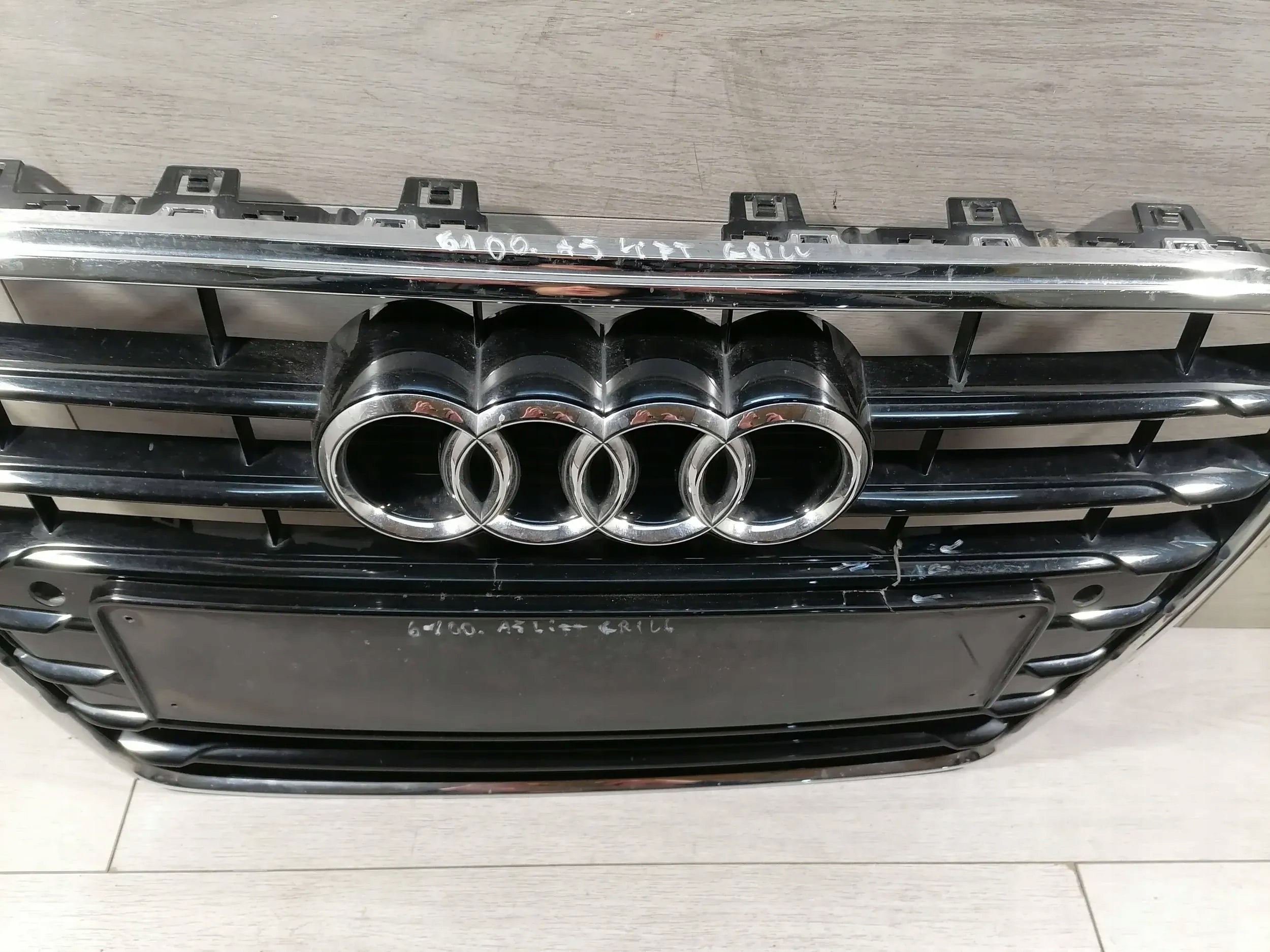 Kühlergrill Audi A5 FRONTGRILL 8T0853651HA Kühlergitter