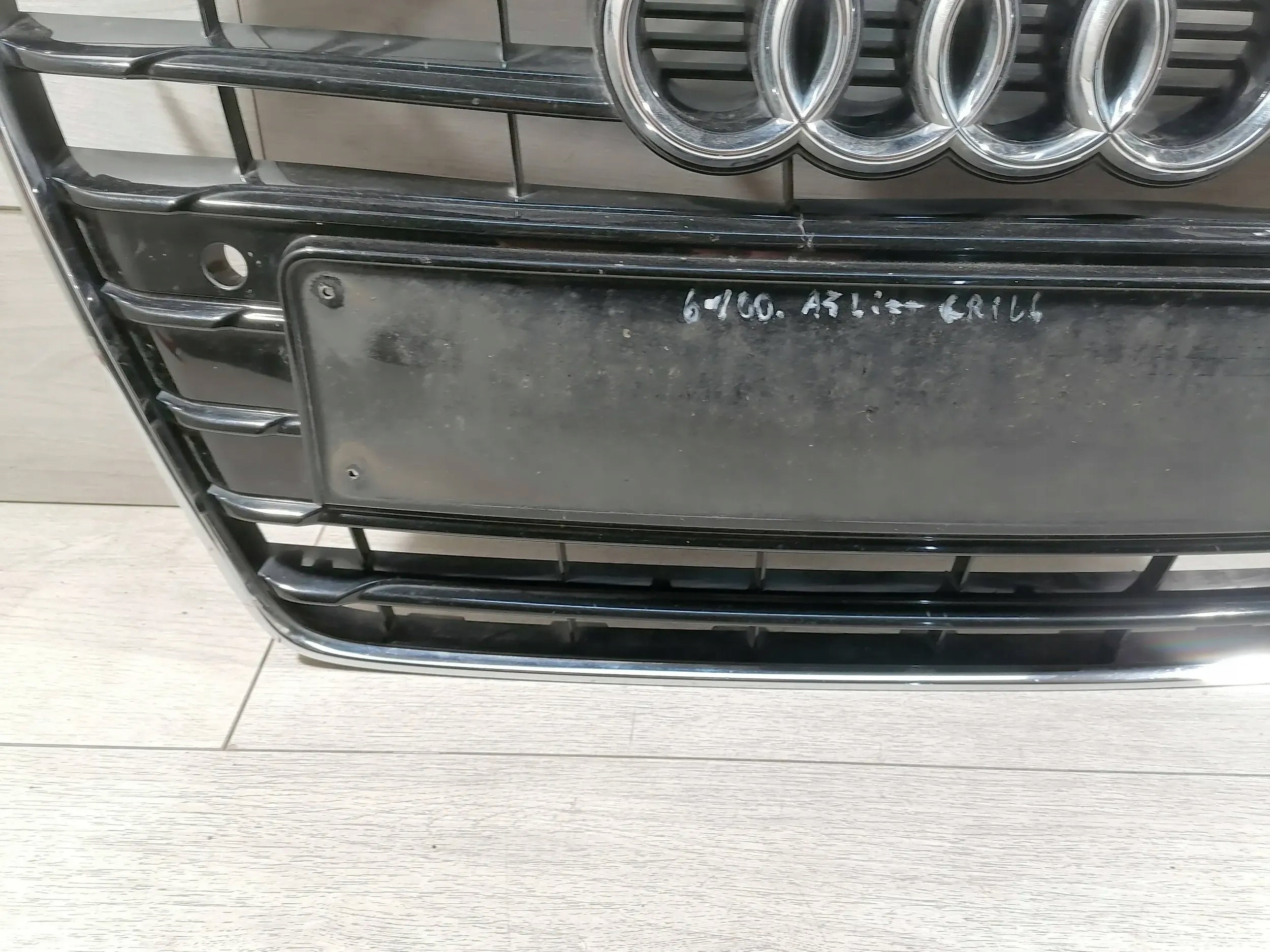 Kühlergrill Audi A5 FRONTGRILL 8T0853651HA Kühlergitter