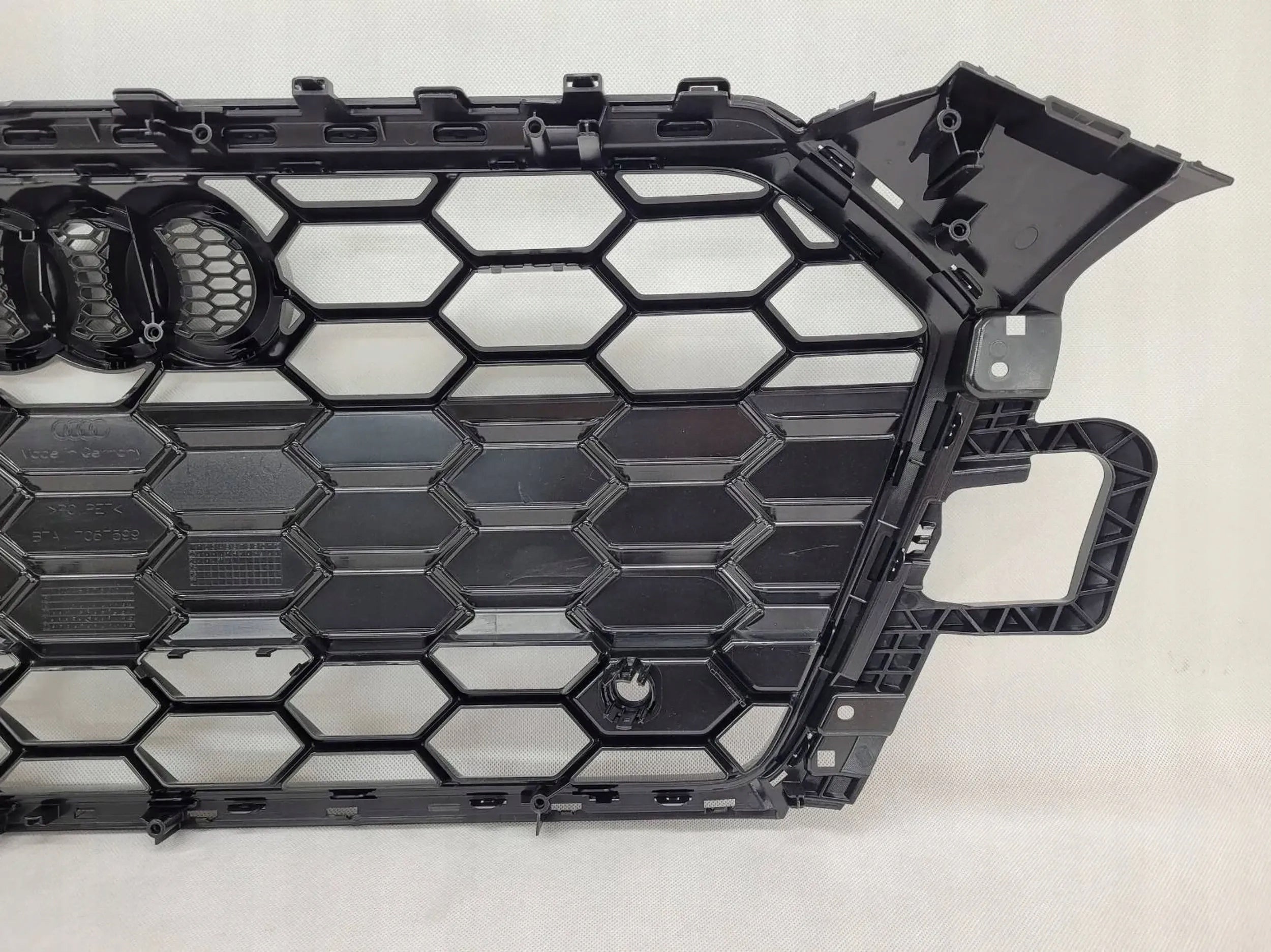 Kühlergrill Audi A5 8W FRONTGRILL 8W6853651BL Kühlergitter