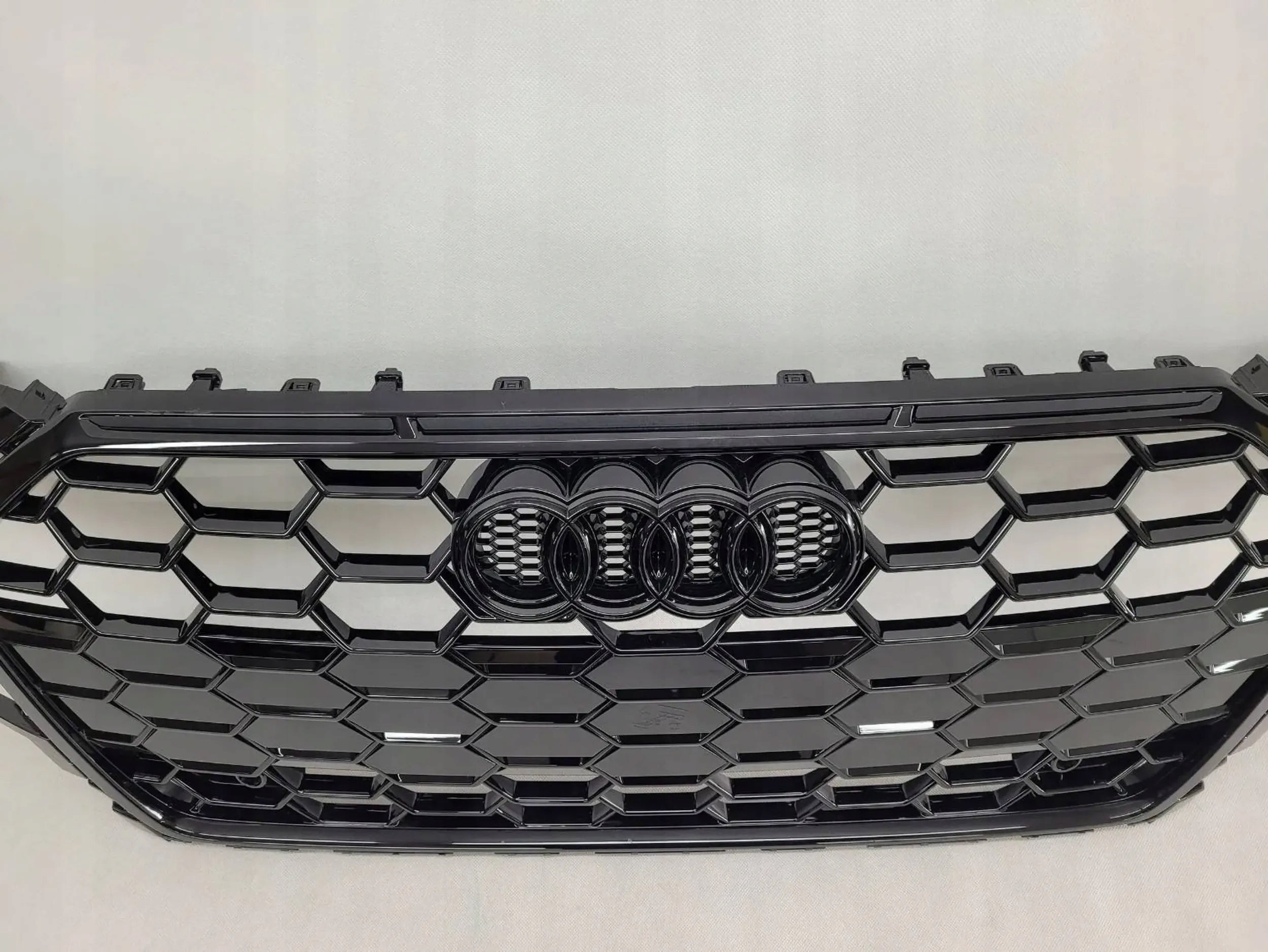 Kühlergrill Audi A5 8W FRONTGRILL 8W6853651BL Kühlergitter