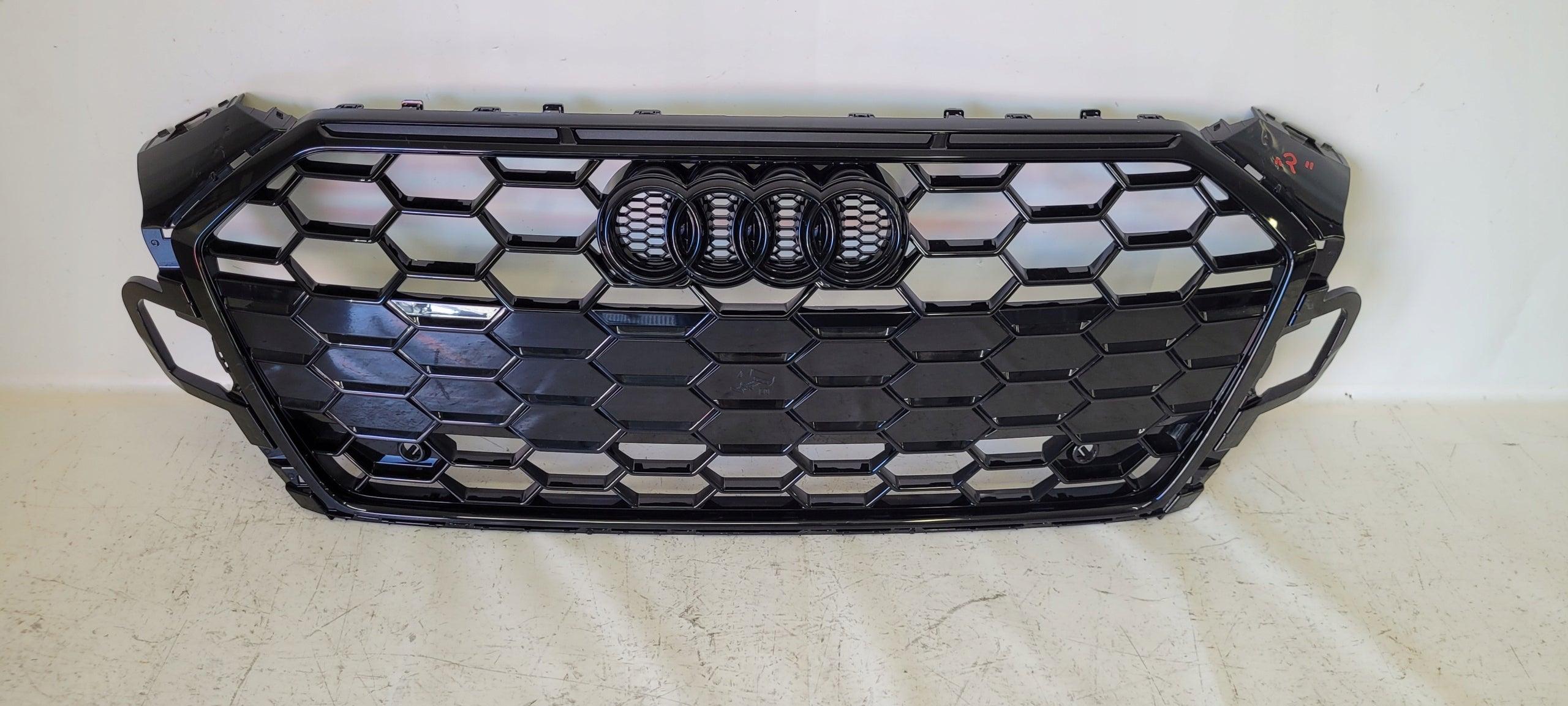 Kühlergrill Audi A5 8W6 FRONTGRILL Kühlergitter