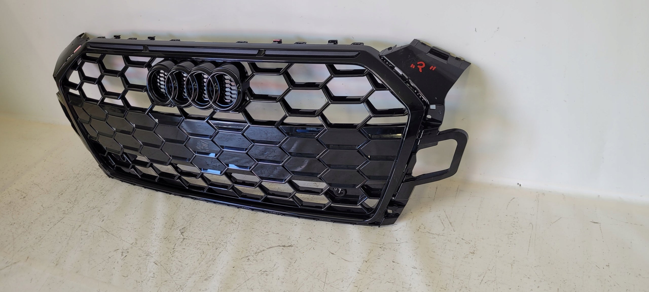 Kühlergrill Audi A5 8W6 FRONTGRILL Kühlergitter