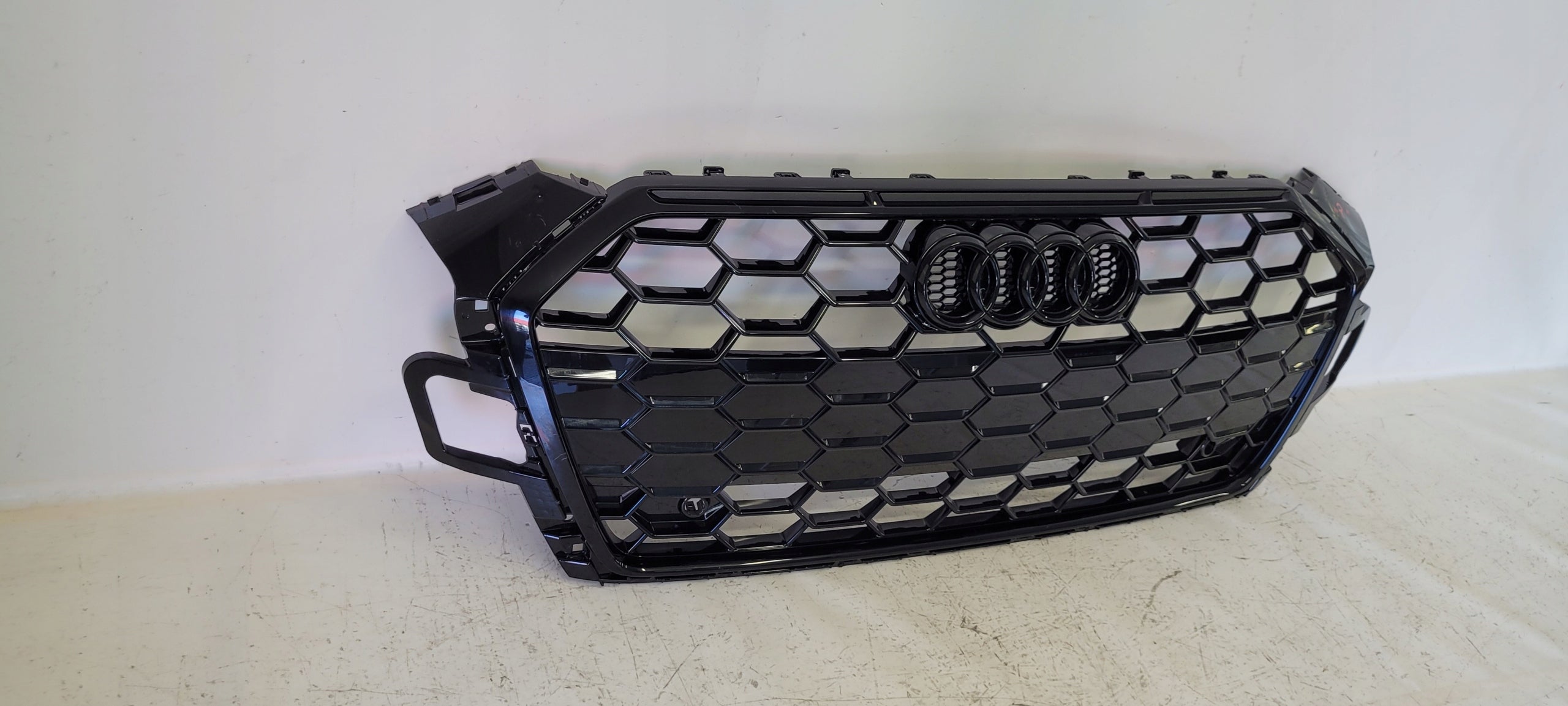 Kühlergrill Audi A5 8W6 FRONTGRILL Kühlergitter