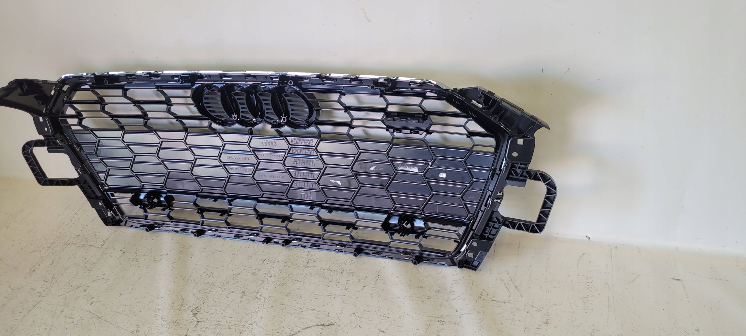 Kühlergrill Audi A5 8W6 FRONTGRILL Kühlergitter