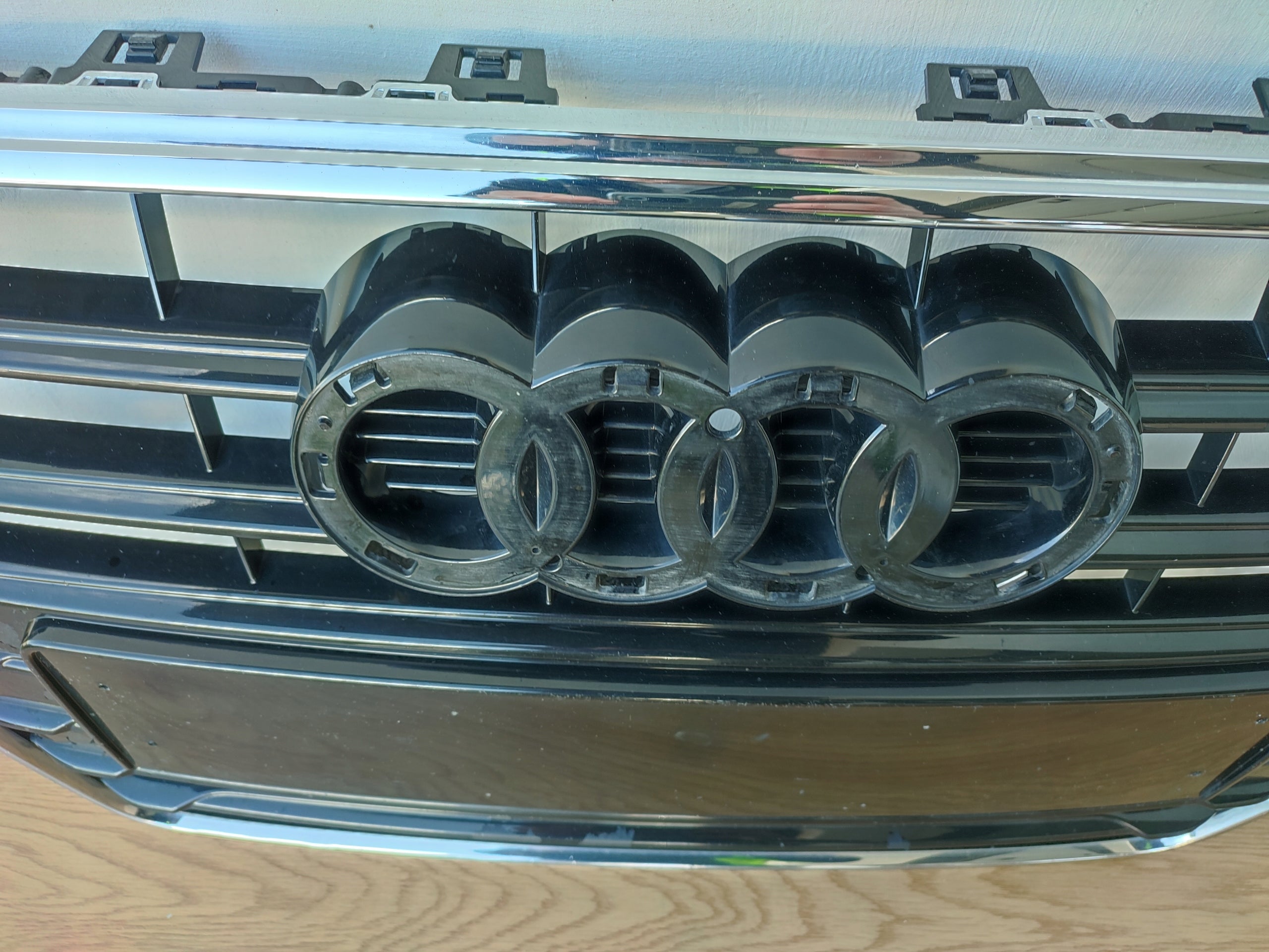 Kühlergrill Audi A5 S5 FRONTGRILL 8T0853651G8 Kühlergitter