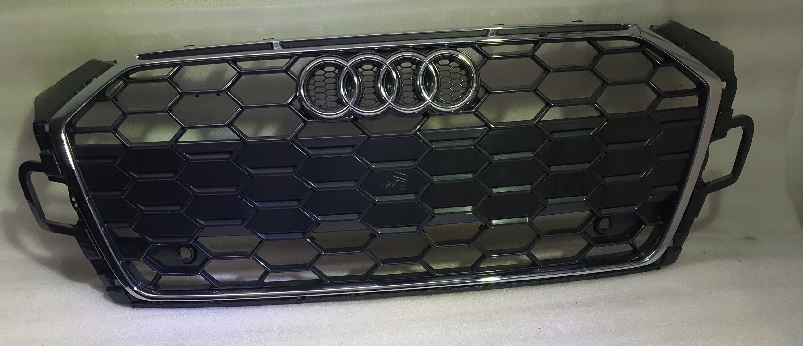  Kühlergrill Audi S5 A5 FRONTGRILL 8W6853651BL Kühlergitter product image