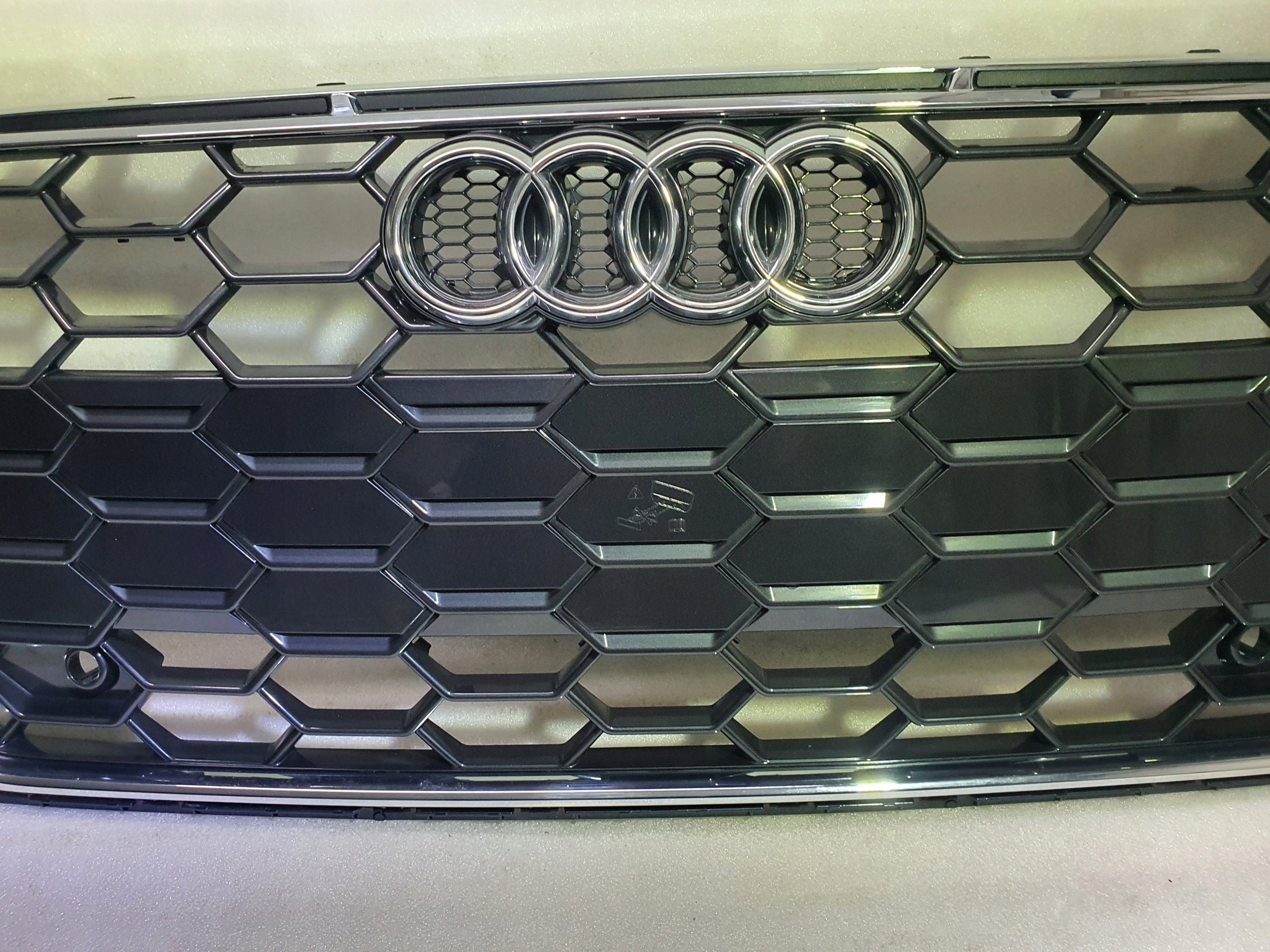 Kühlergrill Audi S5 A5 FRONTGRILL 8W6853651BL Kühlergitter