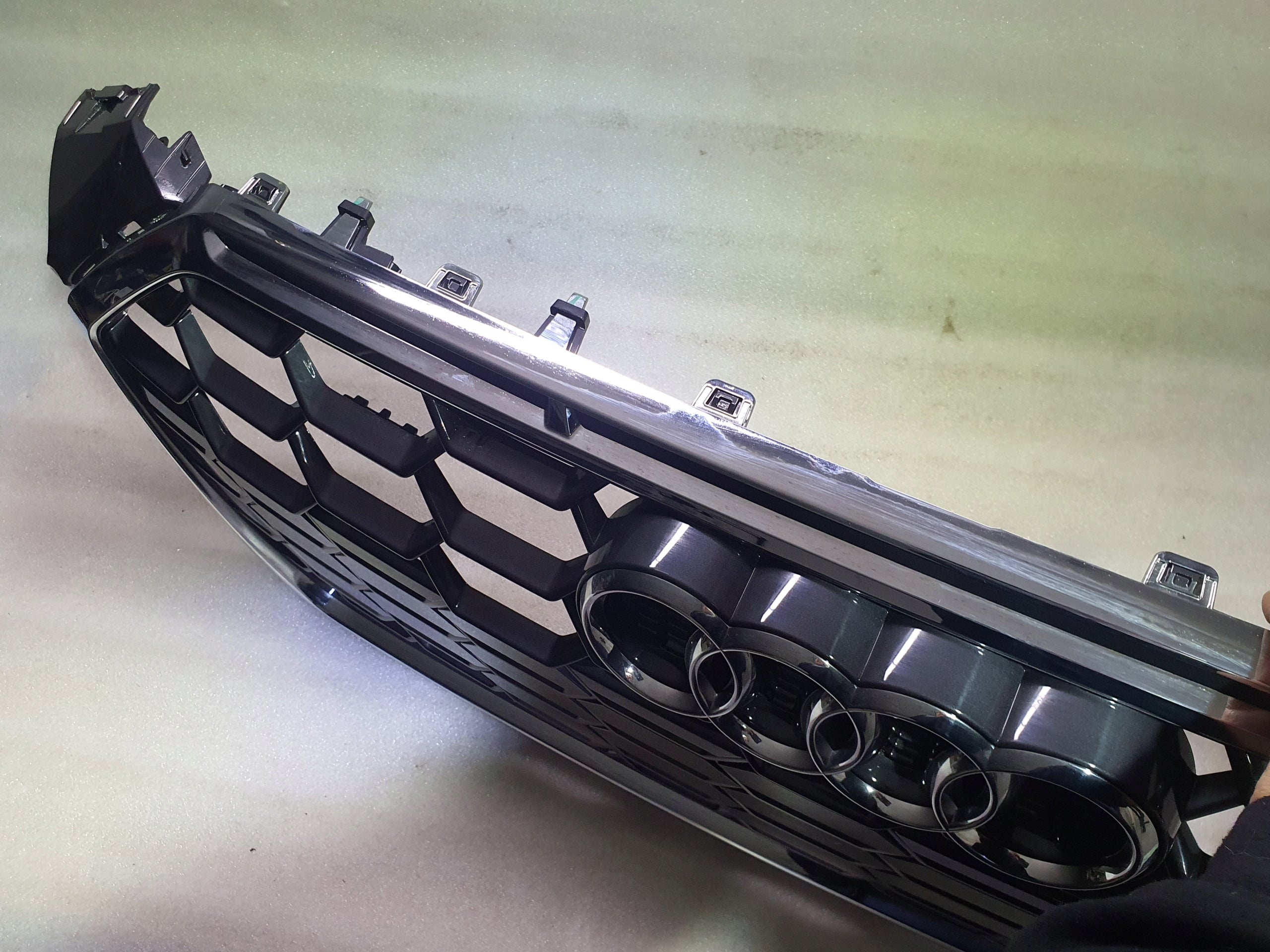 Kühlergrill Audi S5 A5 FRONTGRILL 8W6853651BL Kühlergitter