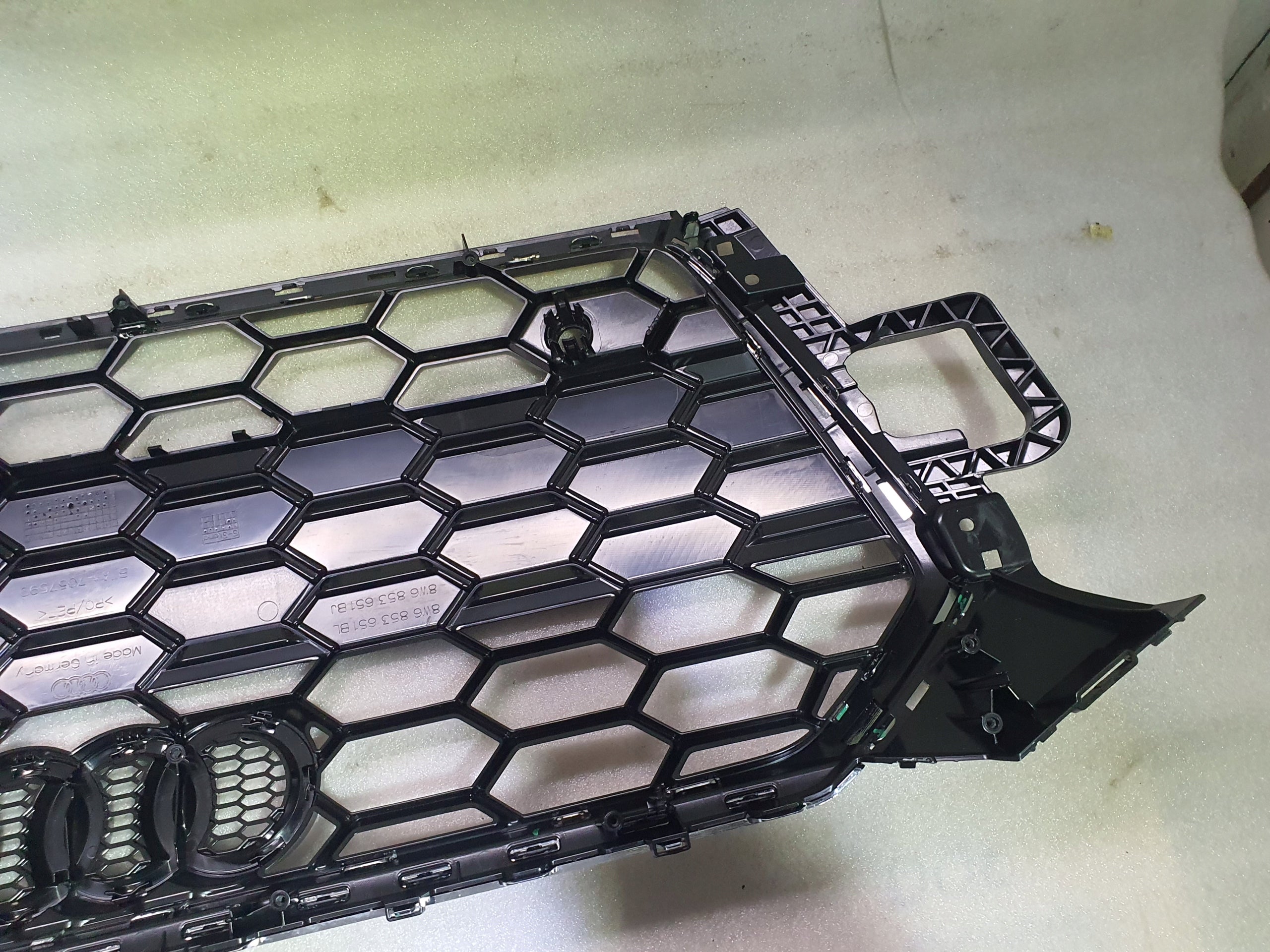 Kühlergrill Audi S5 A5 FRONTGRILL 8W6853651BL Kühlergitter