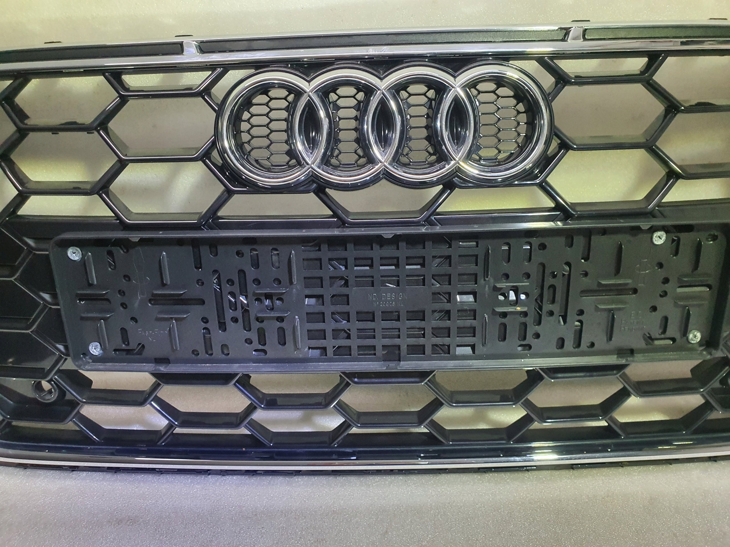 Kühlergrill Audi S5 A5 FRONTGRILL 8W6853651BL Kühlergitter