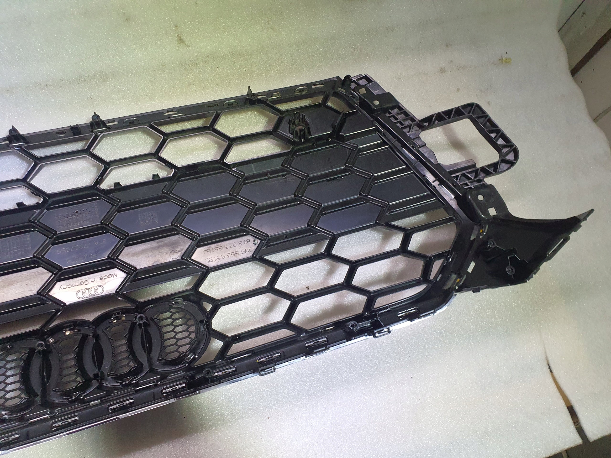 Kühlergrill Audi S5 A5 FRONTGRILL 8W6853651BL Kühlergitter