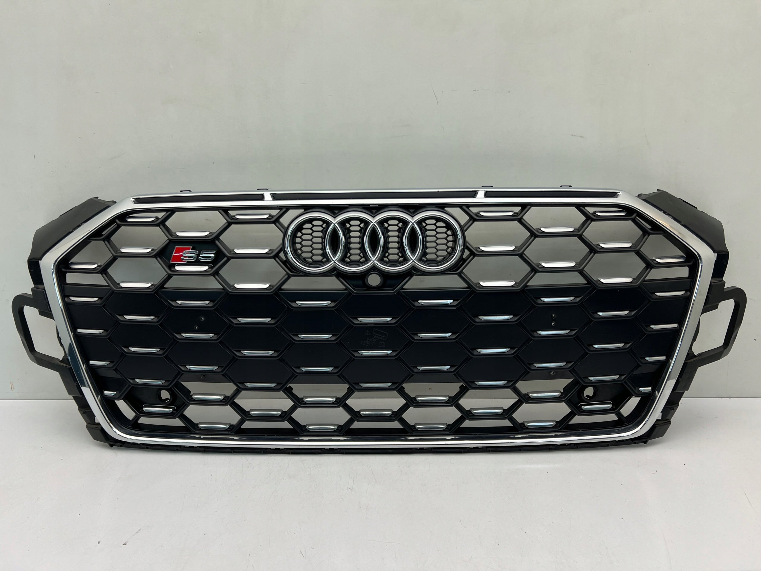  Kühlergrill Audi AM S5 A5 8W6 FRONTGRILL 8W6853651BQ Kühlergitter product image