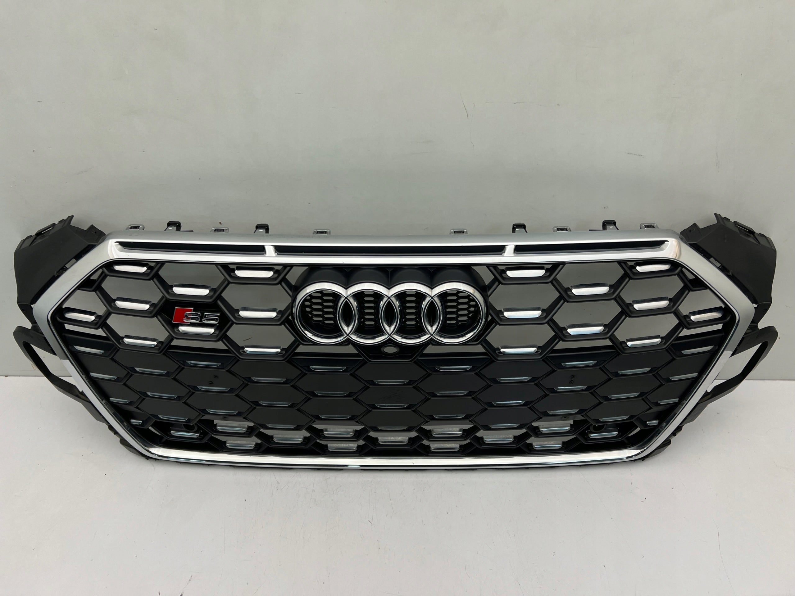 Kühlergrill Audi AM S5 A5 8W6 FRONTGRILL 8W6853651BQ Kühlergitter