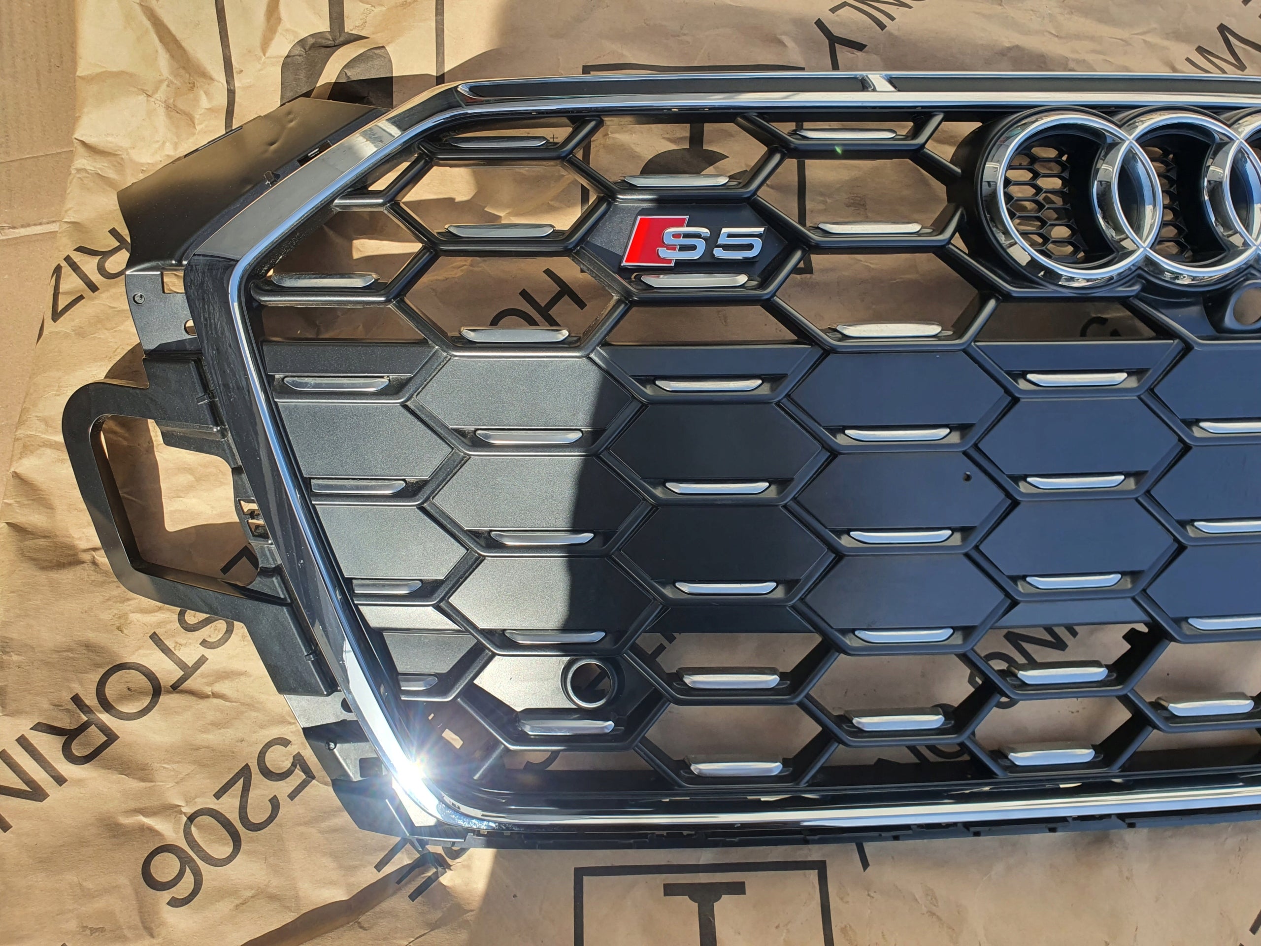 Kühlergrill Audi A5 F5 S5 A5 8W6 FRONTGRILL 8W6853651 Kühlergitter