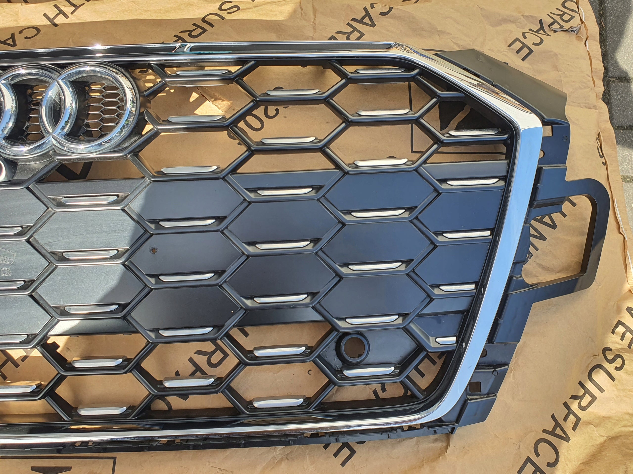 Kühlergrill Audi A5 F5 S5 A5 8W6 FRONTGRILL 8W6853651 Kühlergitter