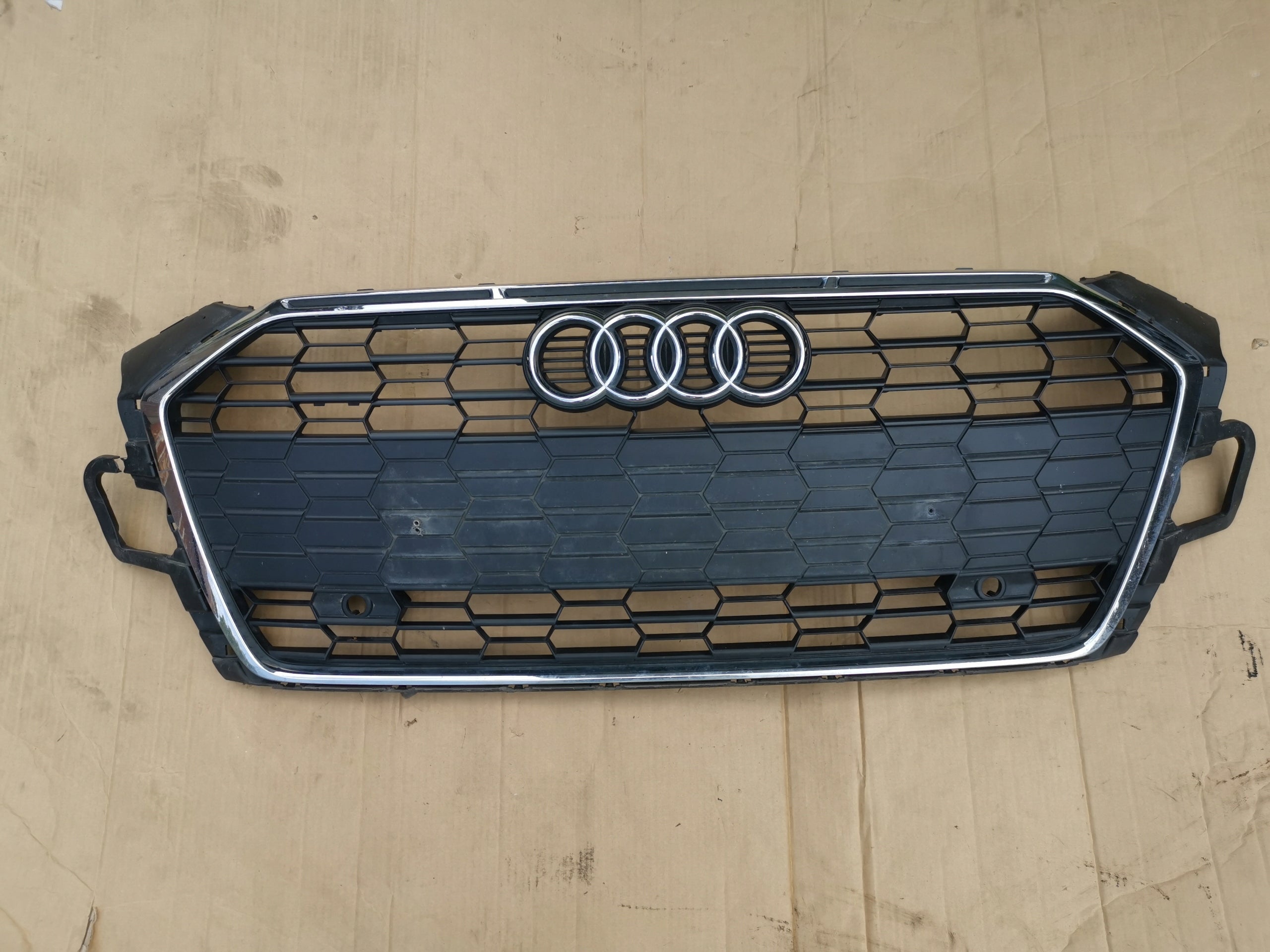  Kühlergrill Audi TT A5 FRONTGRILL 8W6853651Bg Kühlergitter product image