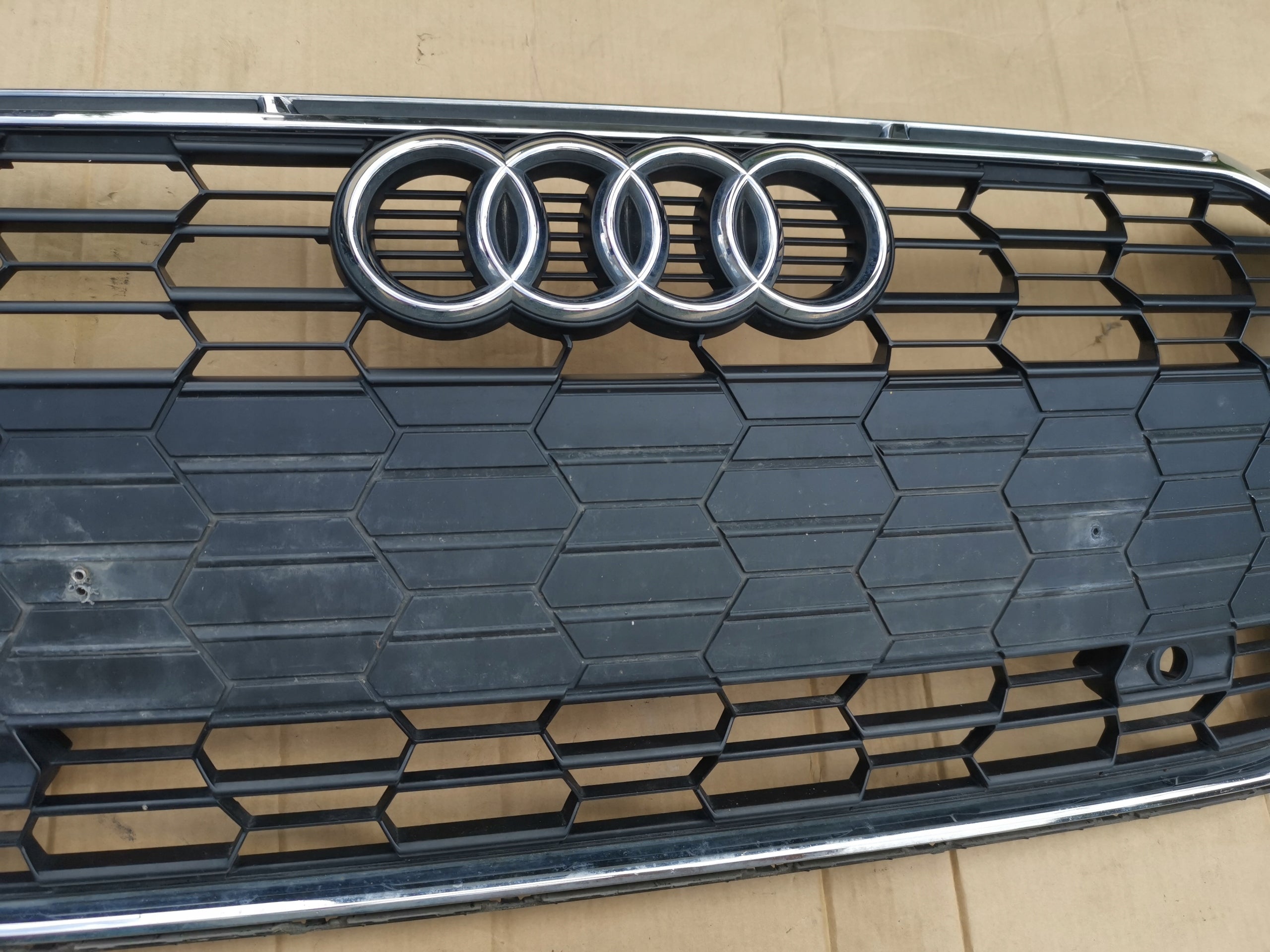 Kühlergrill Audi TT A5 FRONTGRILL 8W6853651Bg Kühlergitter