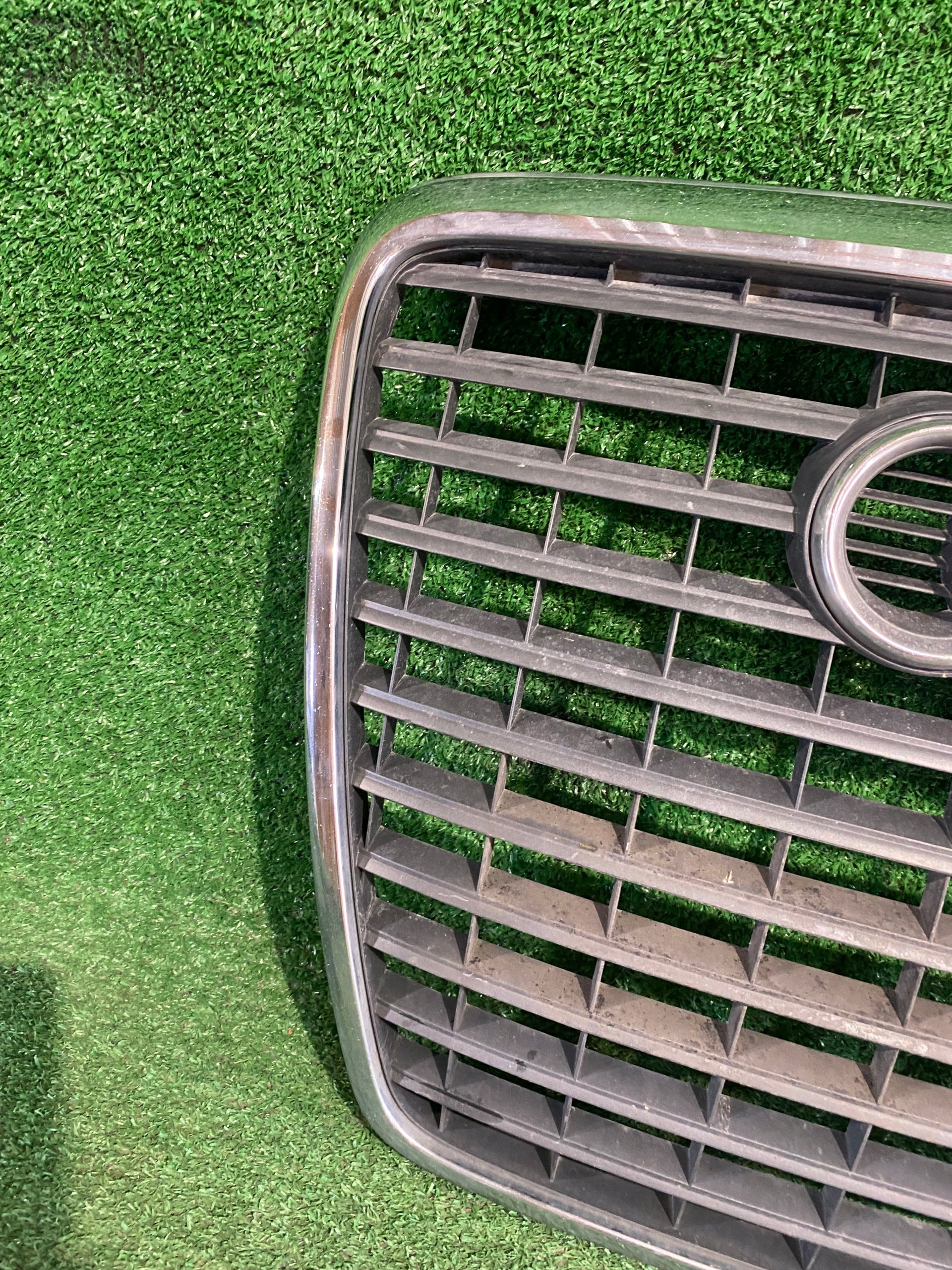 Kühlergrill Audi A6 C6 FRONTGRILL Kühlergitter