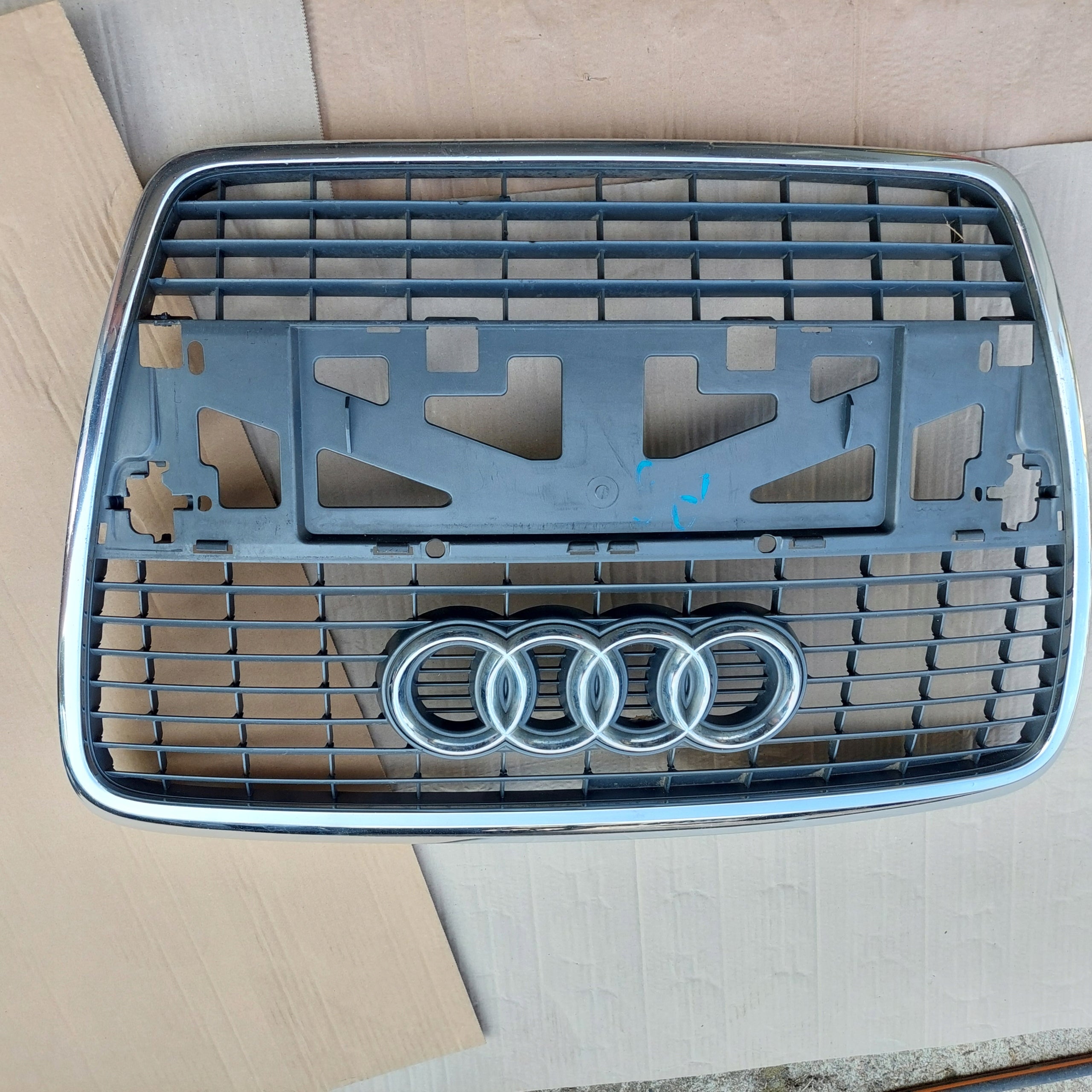 Kühlergrill Audi A6 C6 FRONTGRILL 4F08536514F Kühlergitter