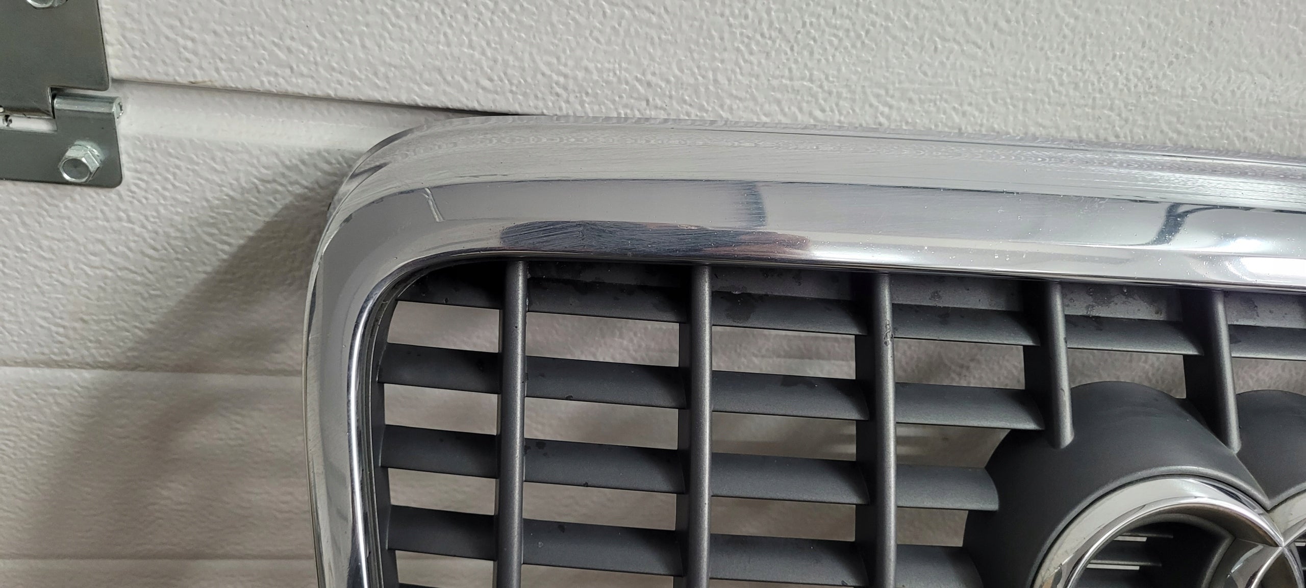 Kühlergrill Audi A6 C6 FRONTGRILL 4F0853651L Kühlergitter