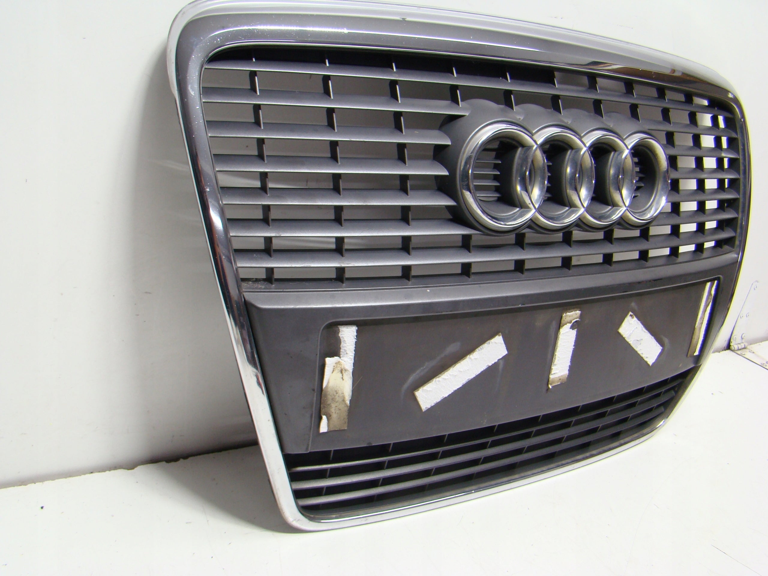 Kühlergrill Audi A6 C6 FRONTGRILL 4F0853651S Kühlergitter