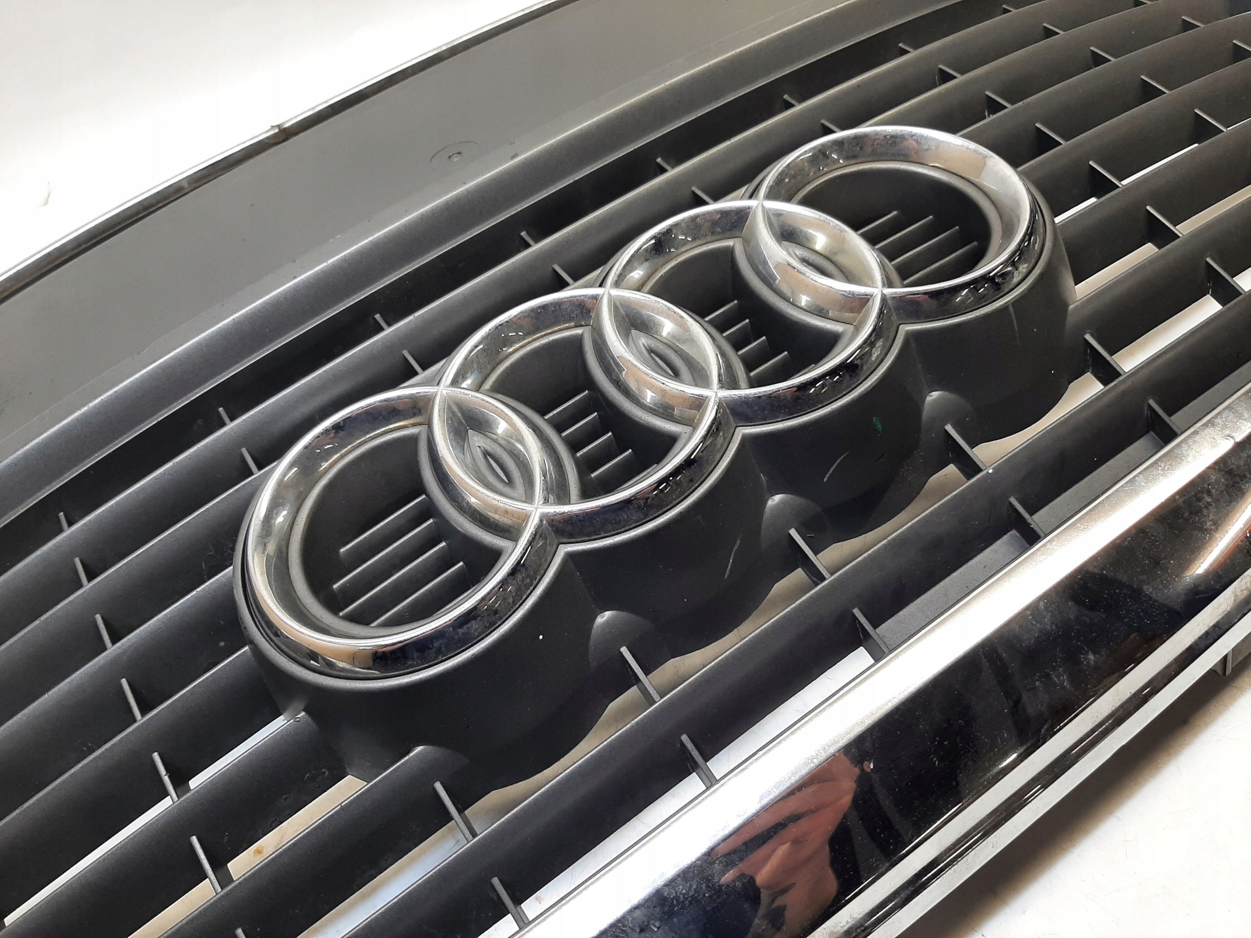 Kühlergrill Audi A6 C6 FRONTGRILL 4F0853651S Kühlergitter