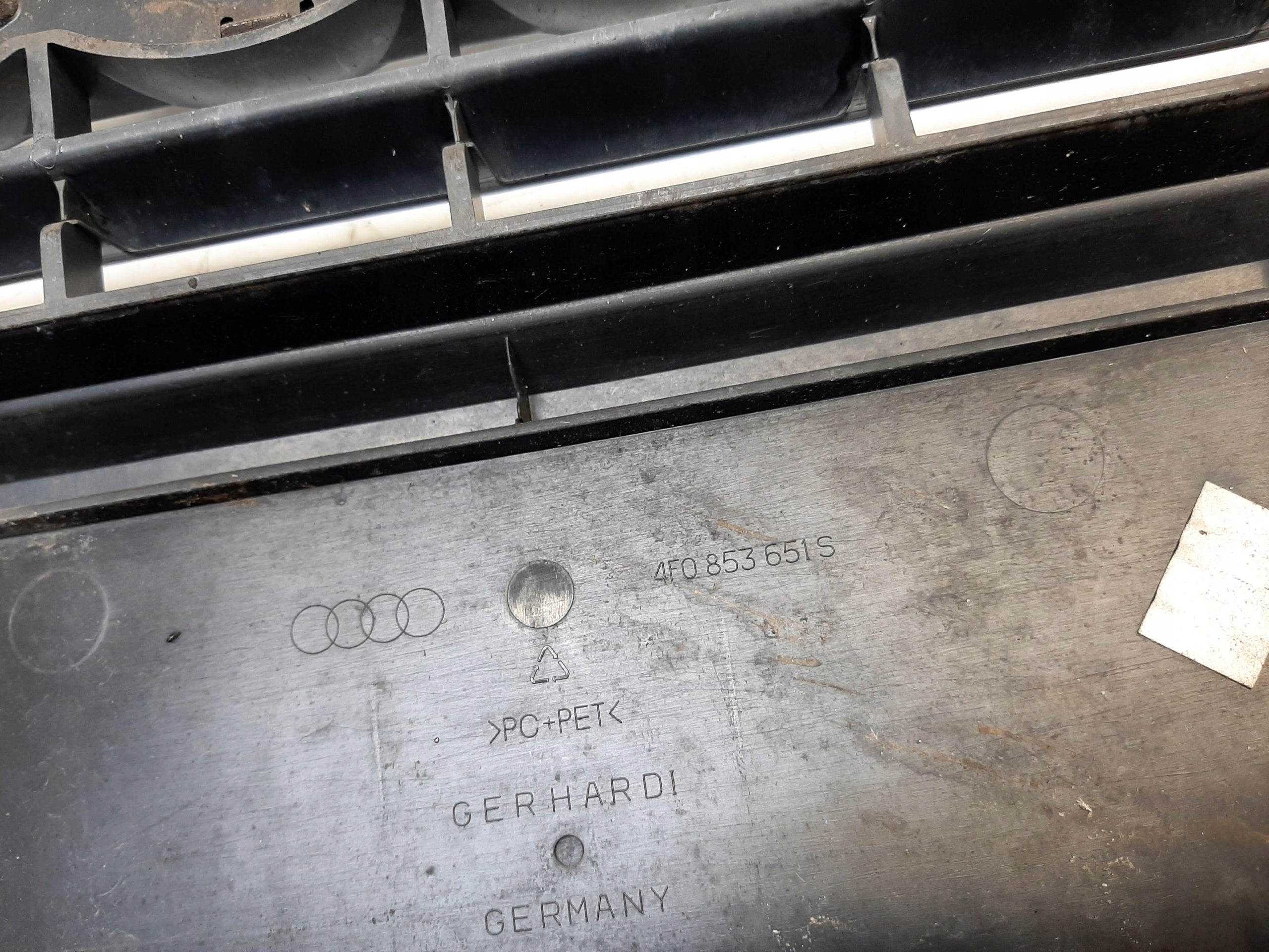 Kühlergrill Audi A6 C6 FRONTGRILL 4F0853651S Kühlergitter