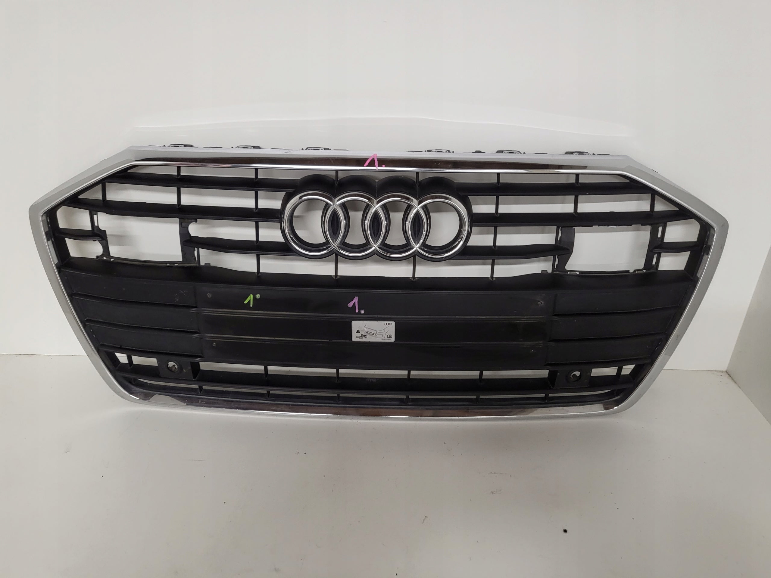  Kühlergrill Audi A6 C8 4K0 4K0 C8 FRONTGRILL 4K0853651at Kühlergitter product image