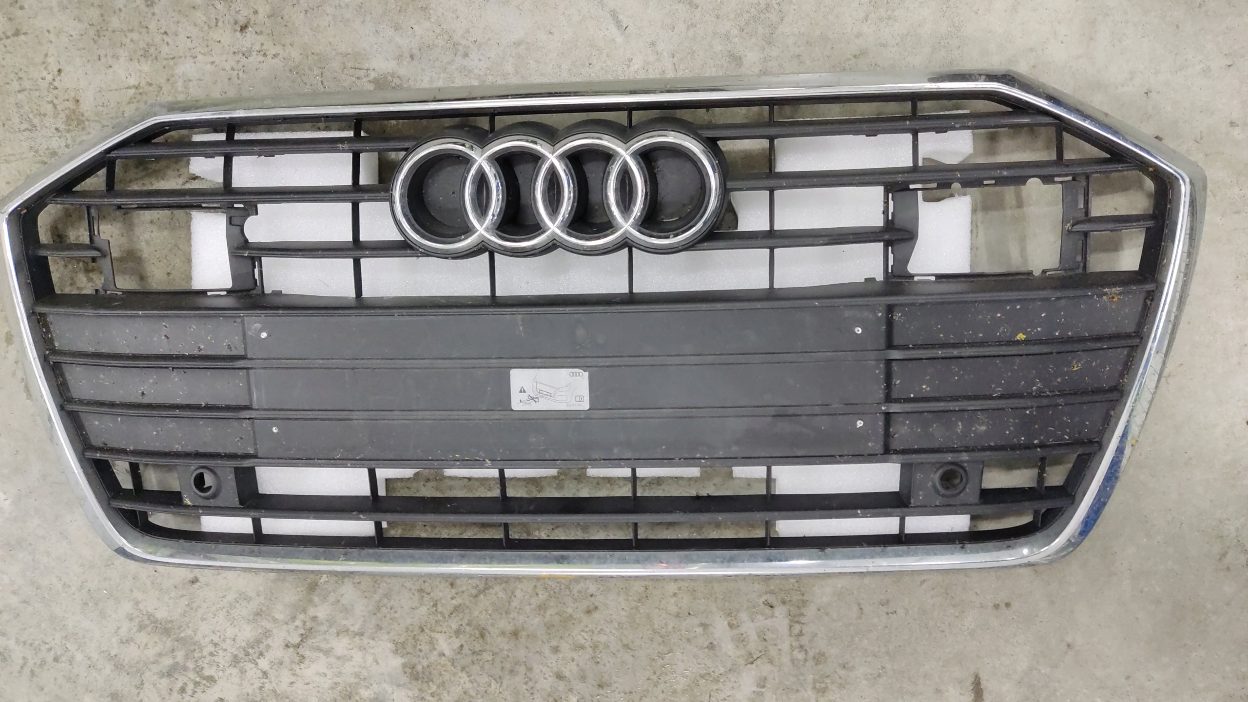 Kühlergrill Audi A6 C8 4K0 C8 FRONTGRILL 4K0853651AA Kühlergitter