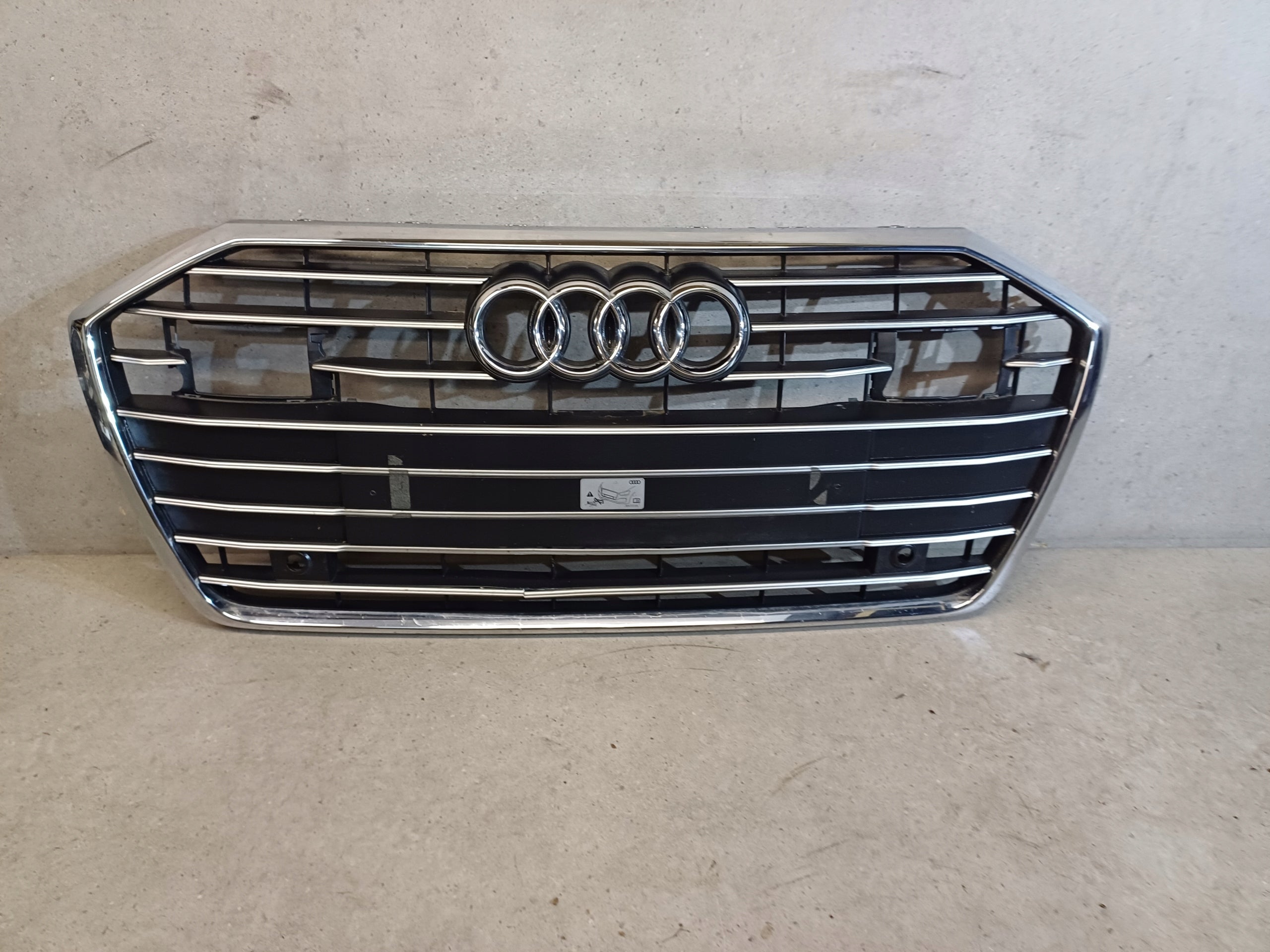 Kühlergrill Audi A6 C8 4K FRONTGRILL 4K0853651C Kühlergitter