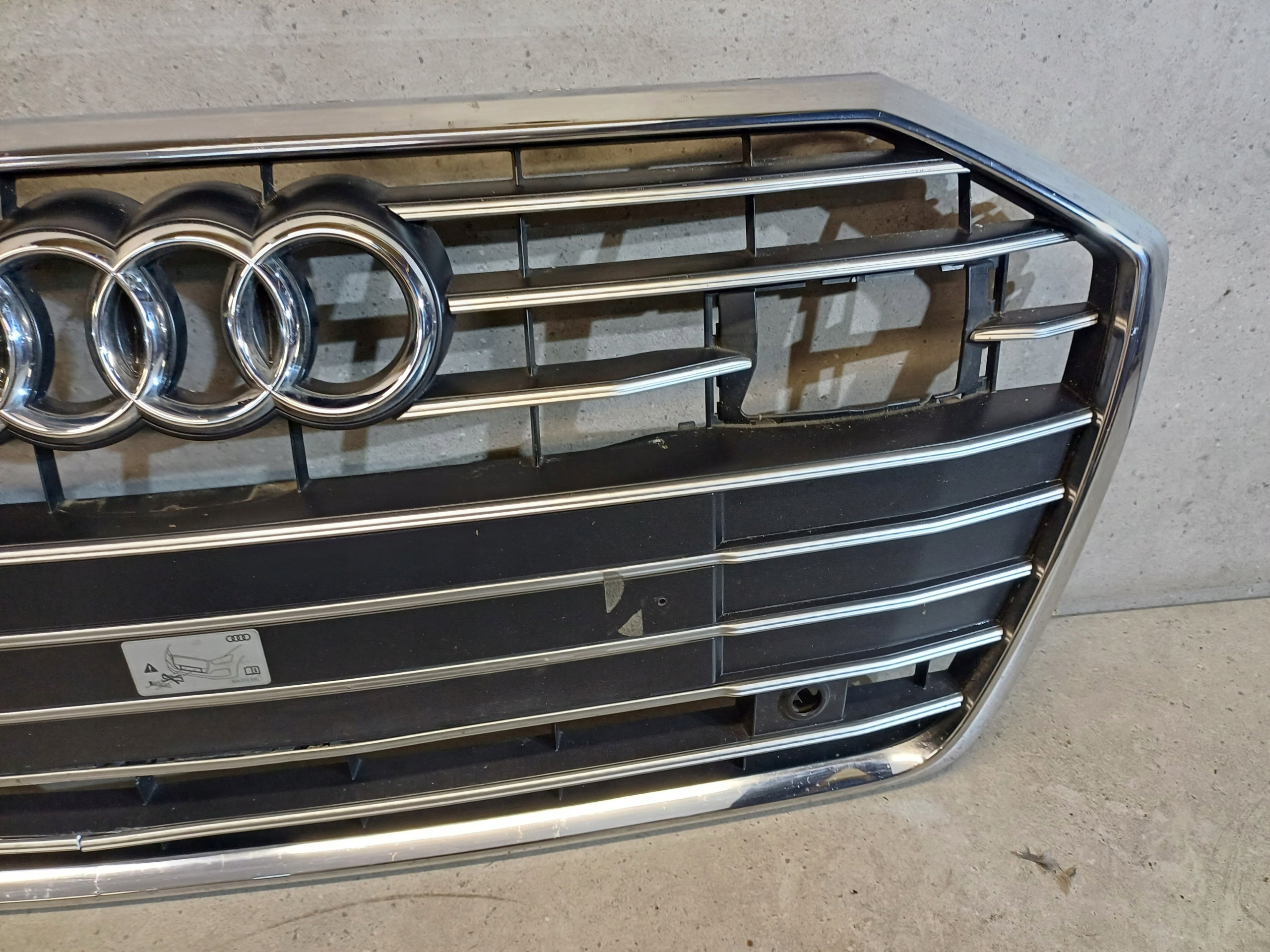 Kühlergrill Audi A6 C8 4K FRONTGRILL 4K0853651C Kühlergitter