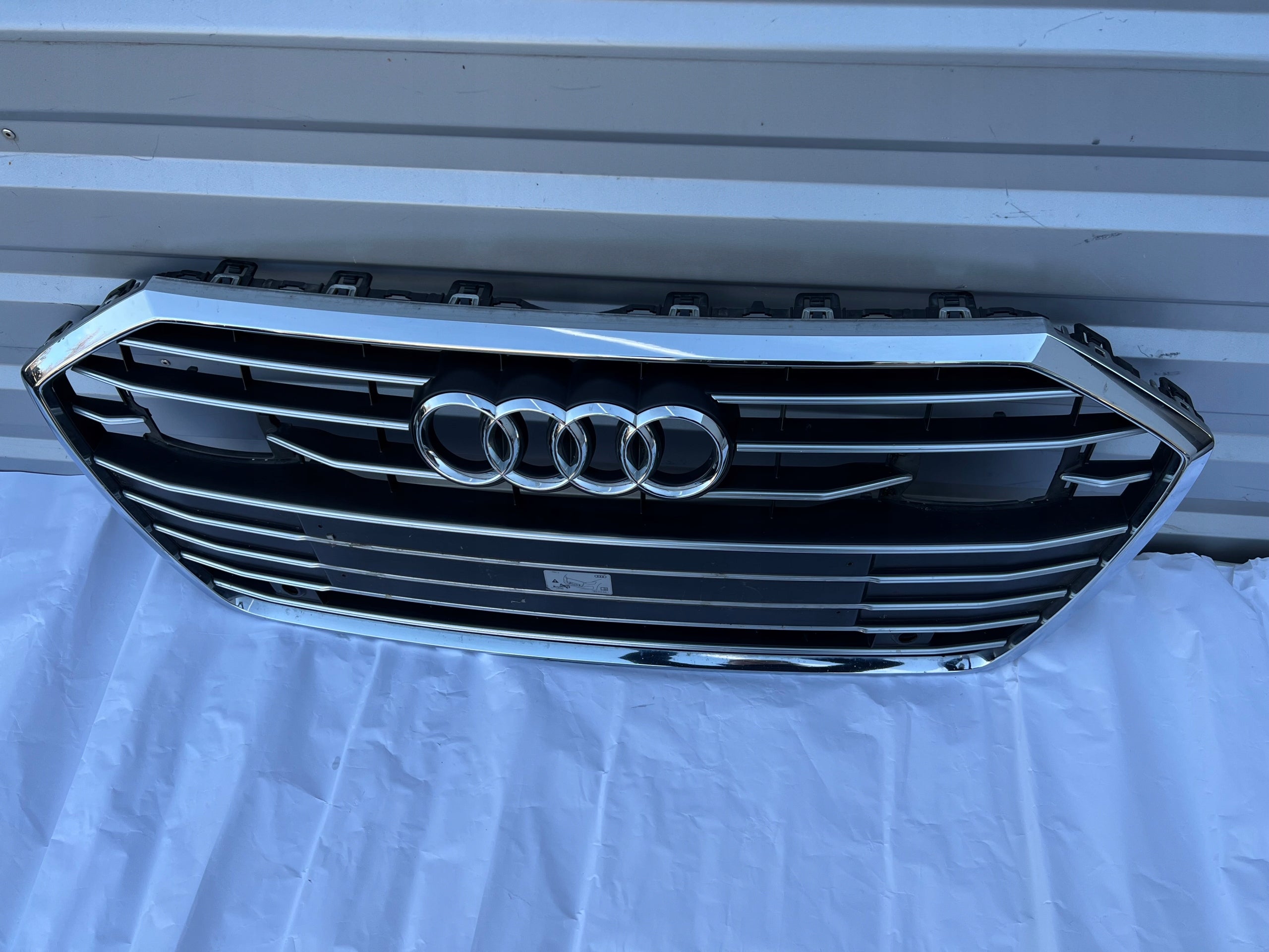 Kühlergrill Audi A6 C8 4K0 FRONTGRILL 4K0853651C Kühlergitter