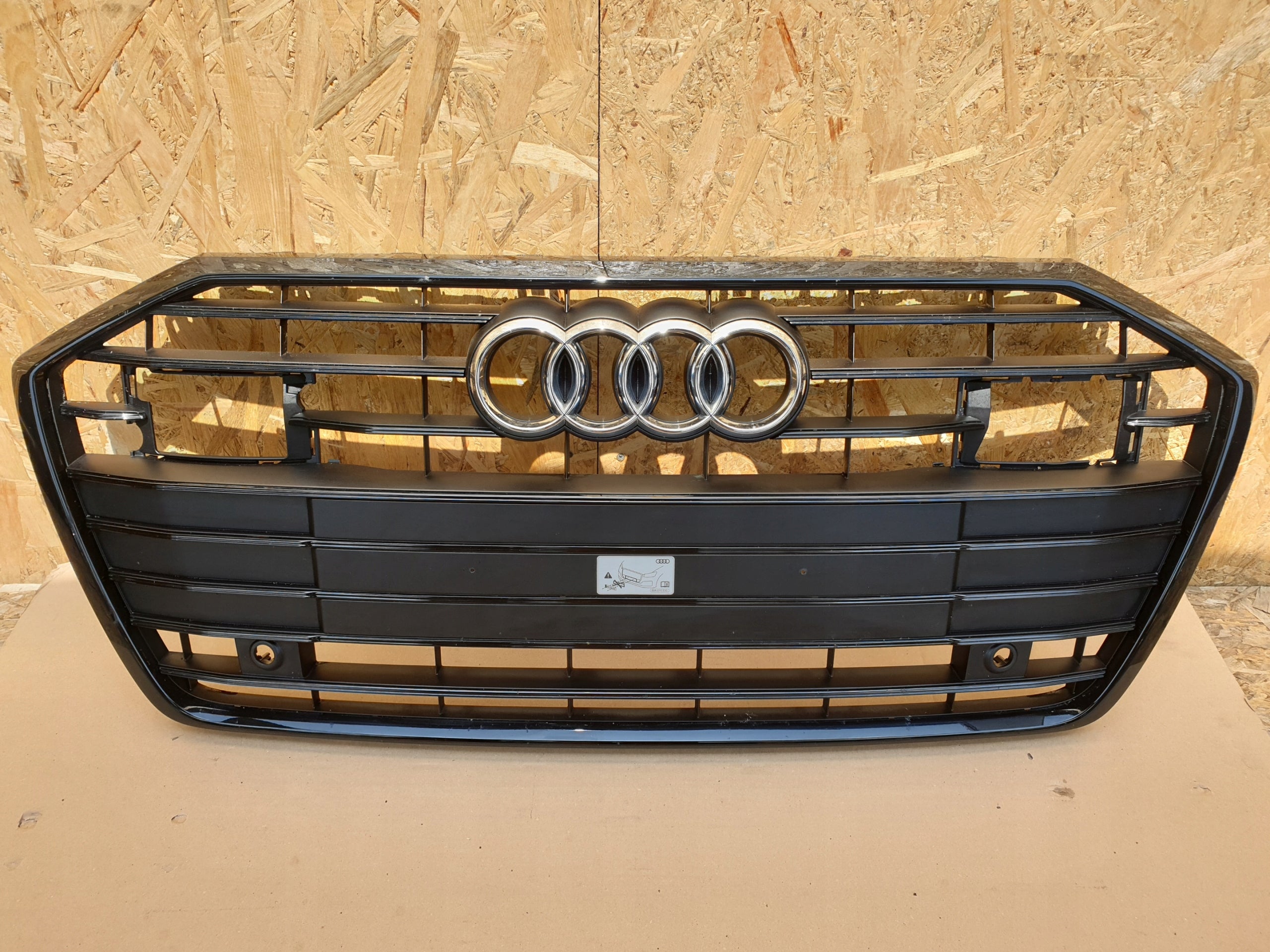 Kühlergrill Audi A6 C8 4K FRONTGRILL 4K0853651C Kühlergitter