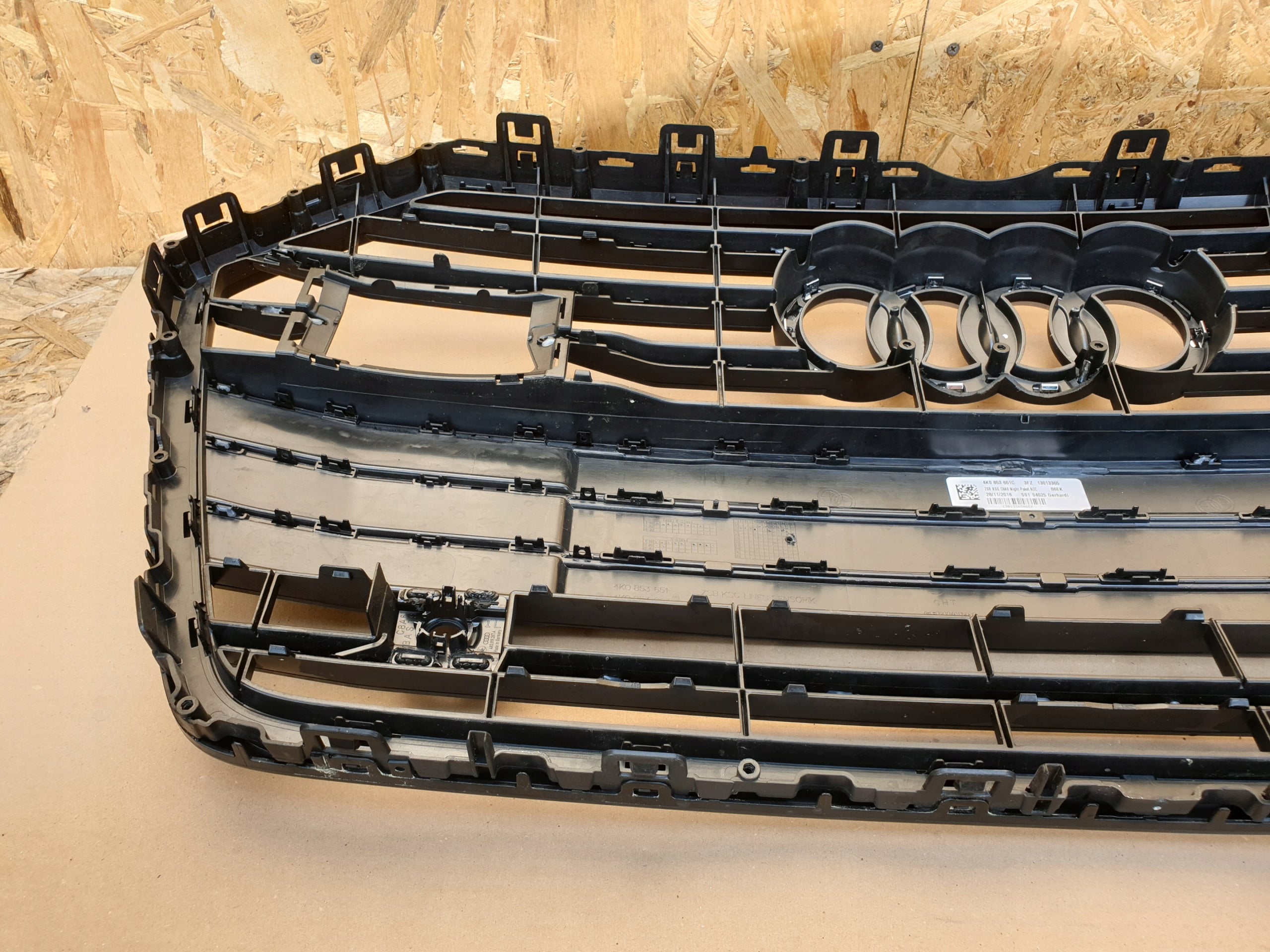 Kühlergrill Audi A6 C8 4K FRONTGRILL 4K0853651C Kühlergitter