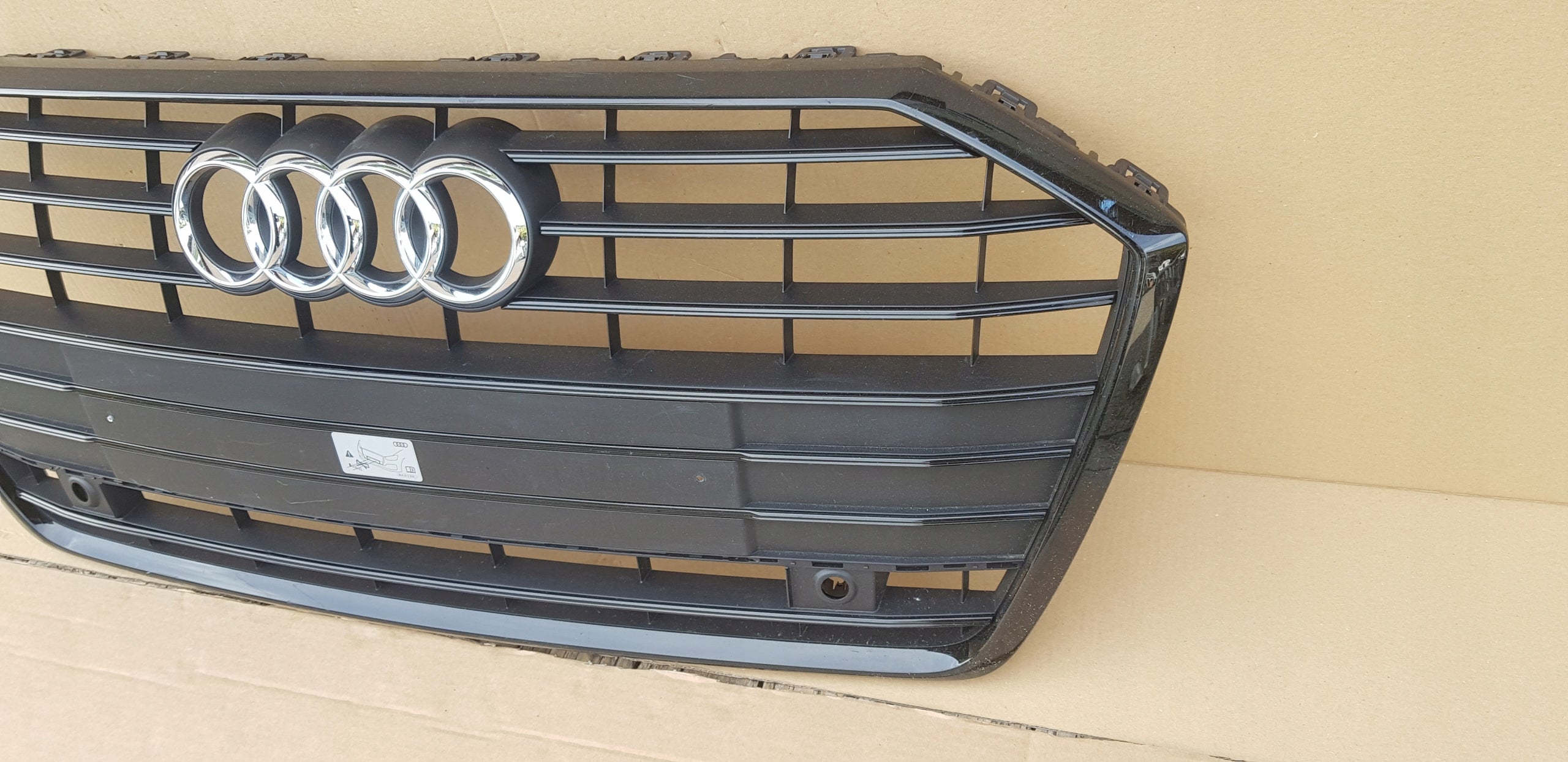 Kühlergrill Audi A6 C8 4K0 FRONTGRILL 4K0853651B Kühlergitter