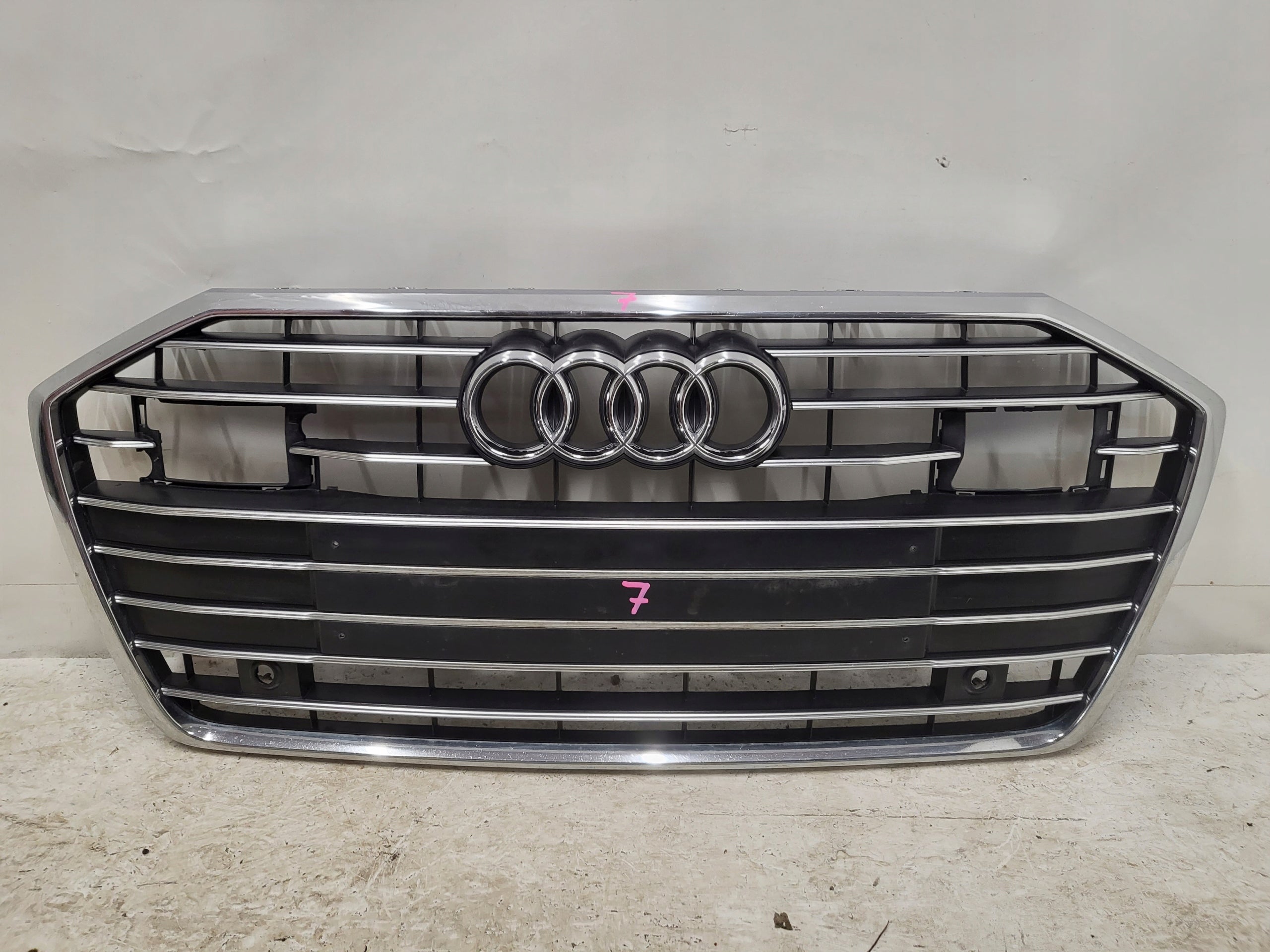  Kühlergrill Audi A6 C8 4K FRONTGRILL 4K0853651C Kühlergitter product image