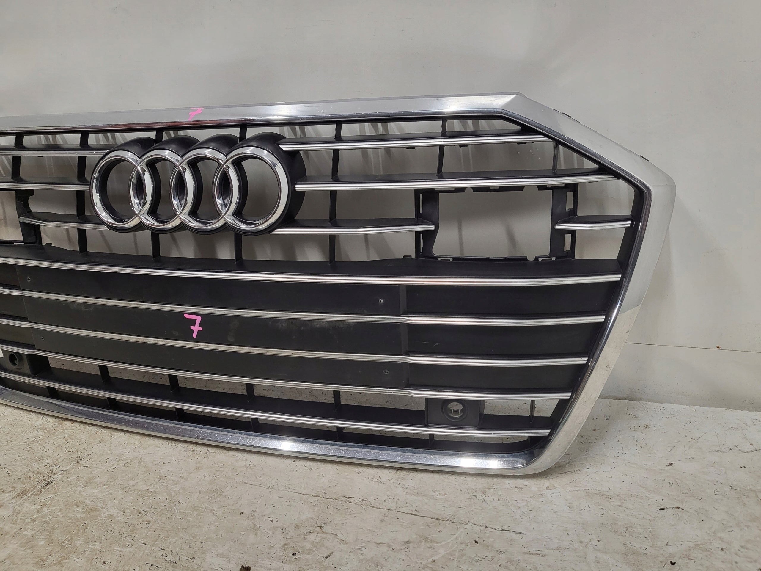 Kühlergrill Audi A6 C8 4K FRONTGRILL 4K0853651C Kühlergitter