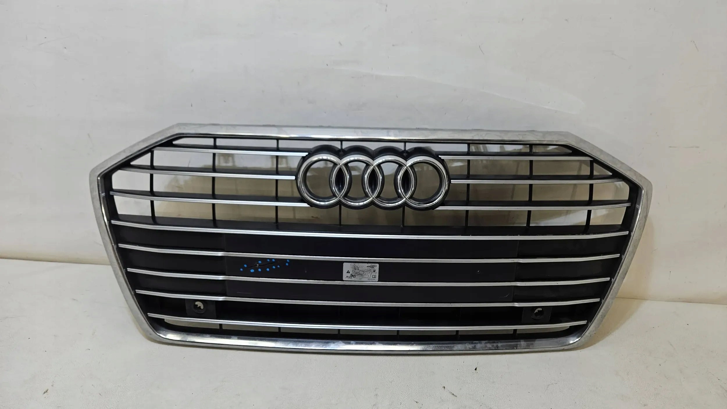 Kühlergrill Audi A6 C8 4K0 FRONTGRILL 4K0853651BG Kühlergitter