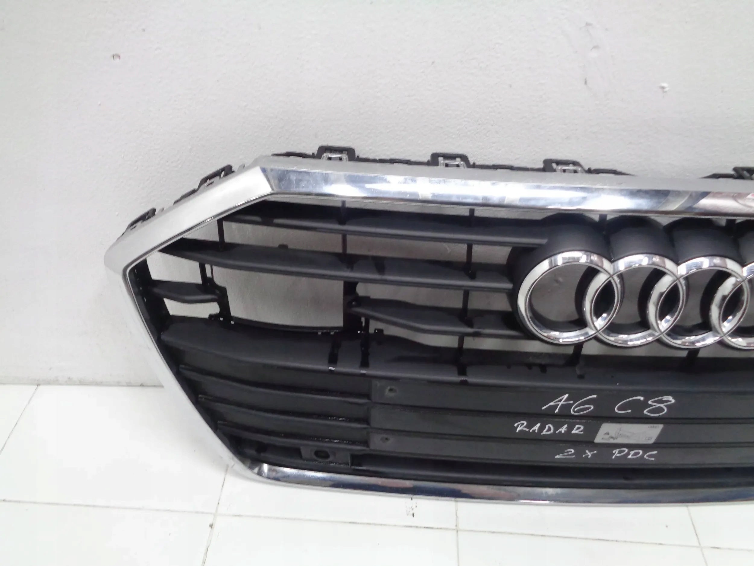 Kühlergrill Audi A6 C8 4K FRONTGRILL 4K0853651A4 Kühlergitter